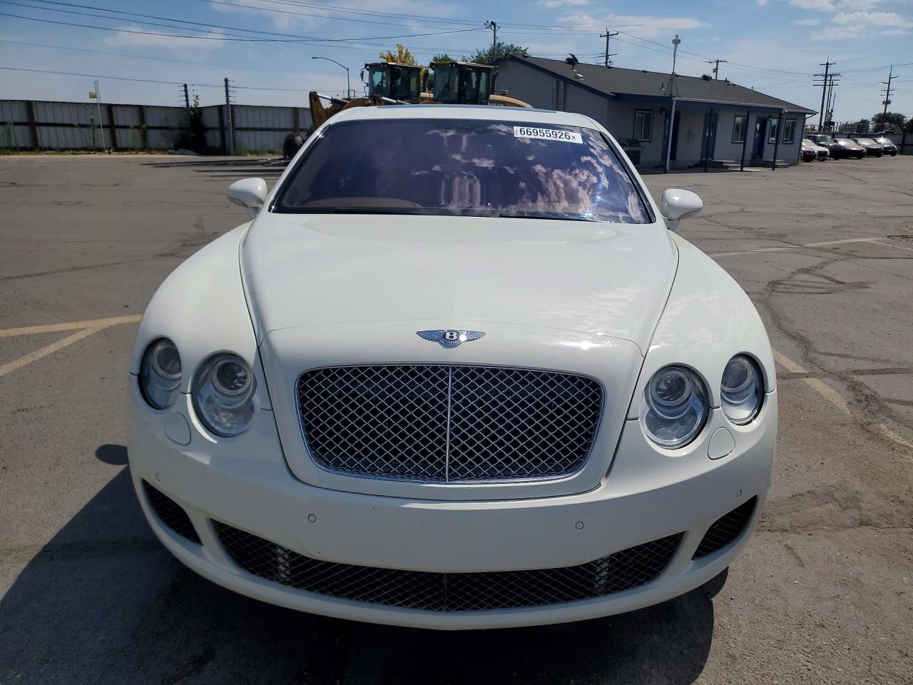 2006 Bentley Continental Flying Spur Белый vin: SCBBR53W96C034993