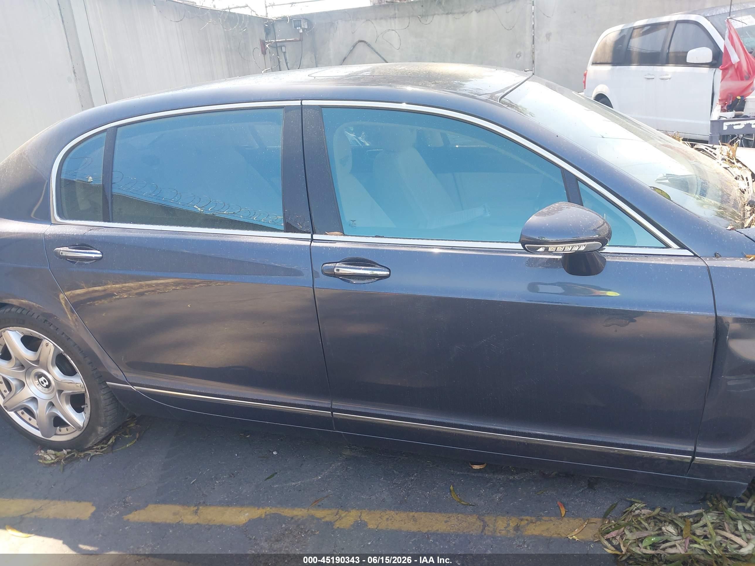 2007 Bentley Continental Flying Spur   Gray vin: SCBBR93W07C047785