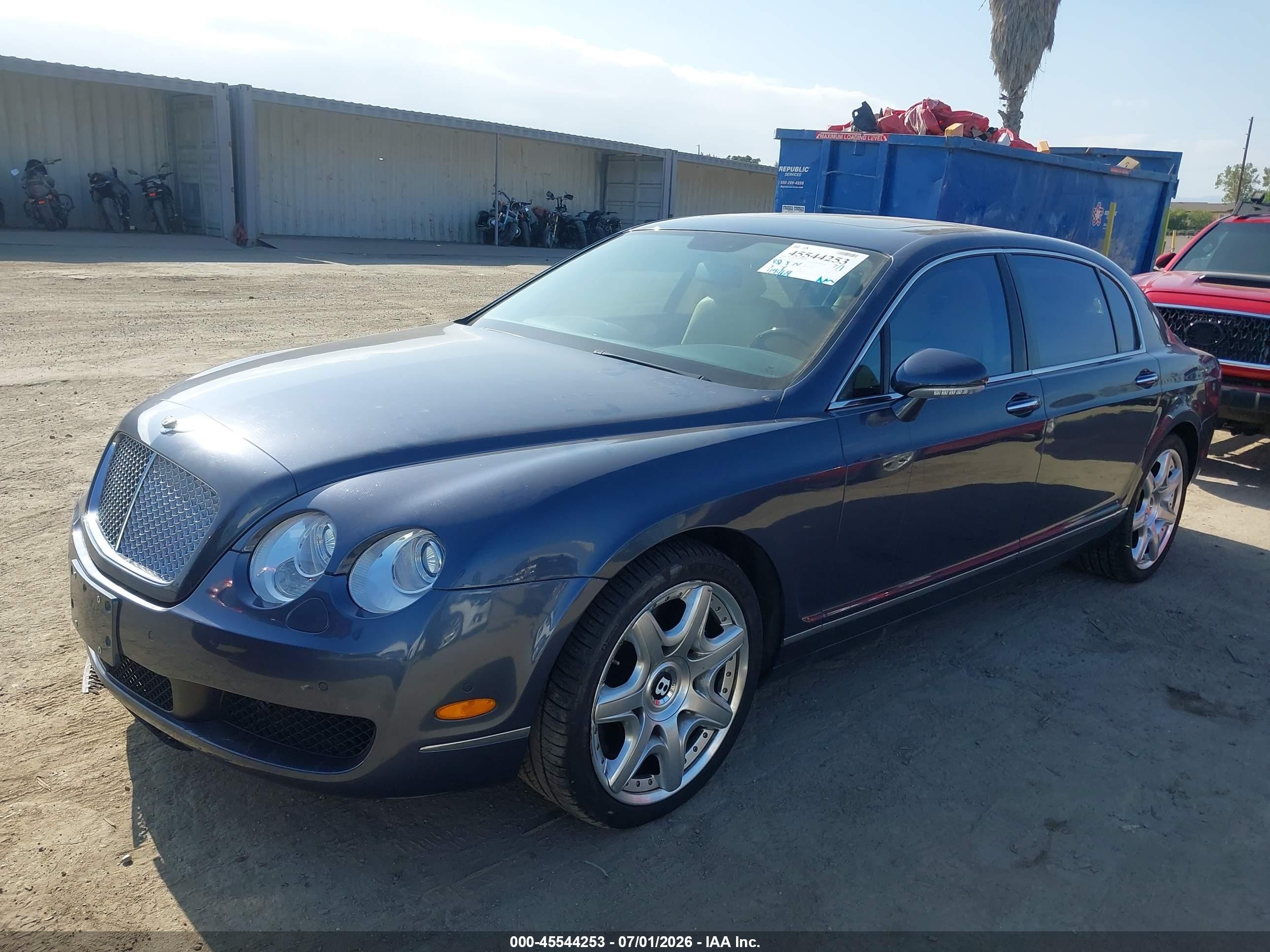 2007 Bentley Continental Flying Spur   Синий vin: SCBBR93W07C047785