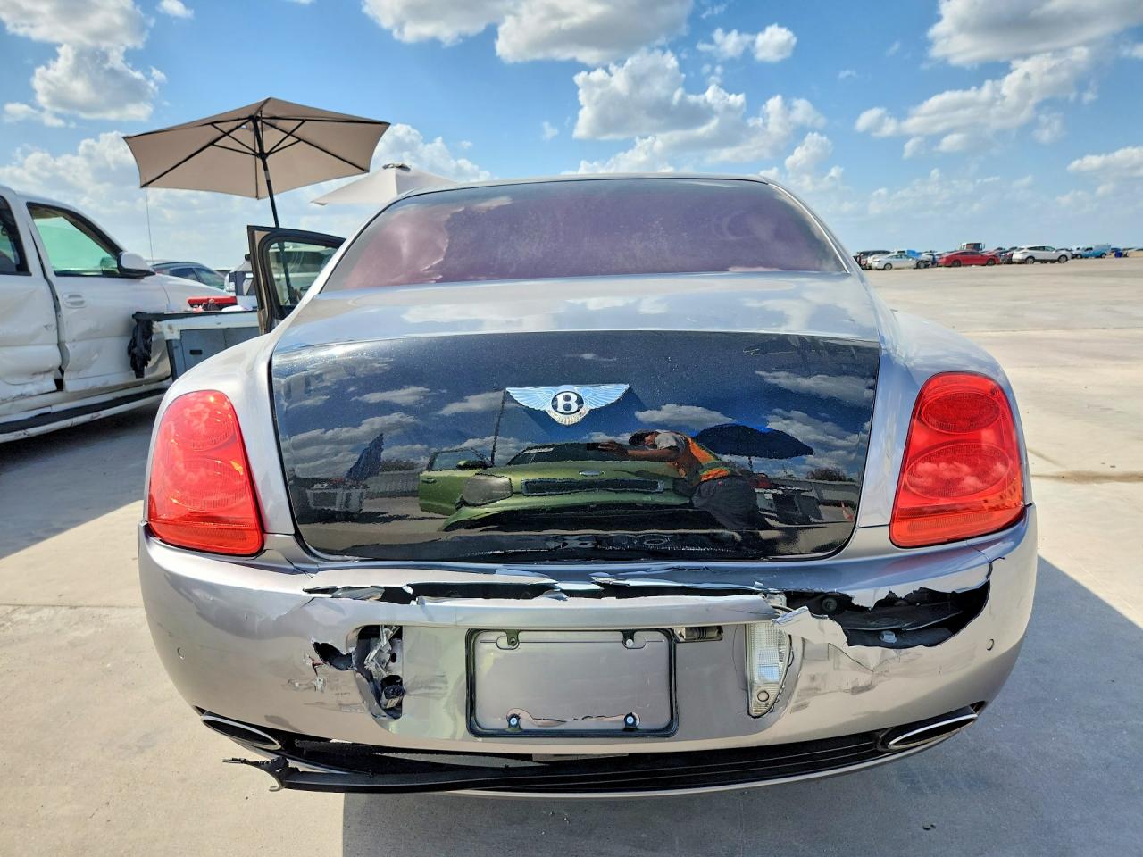 2007 Bentley Continental Flying Spur Two Tone vin: SCBBR93W07C049097