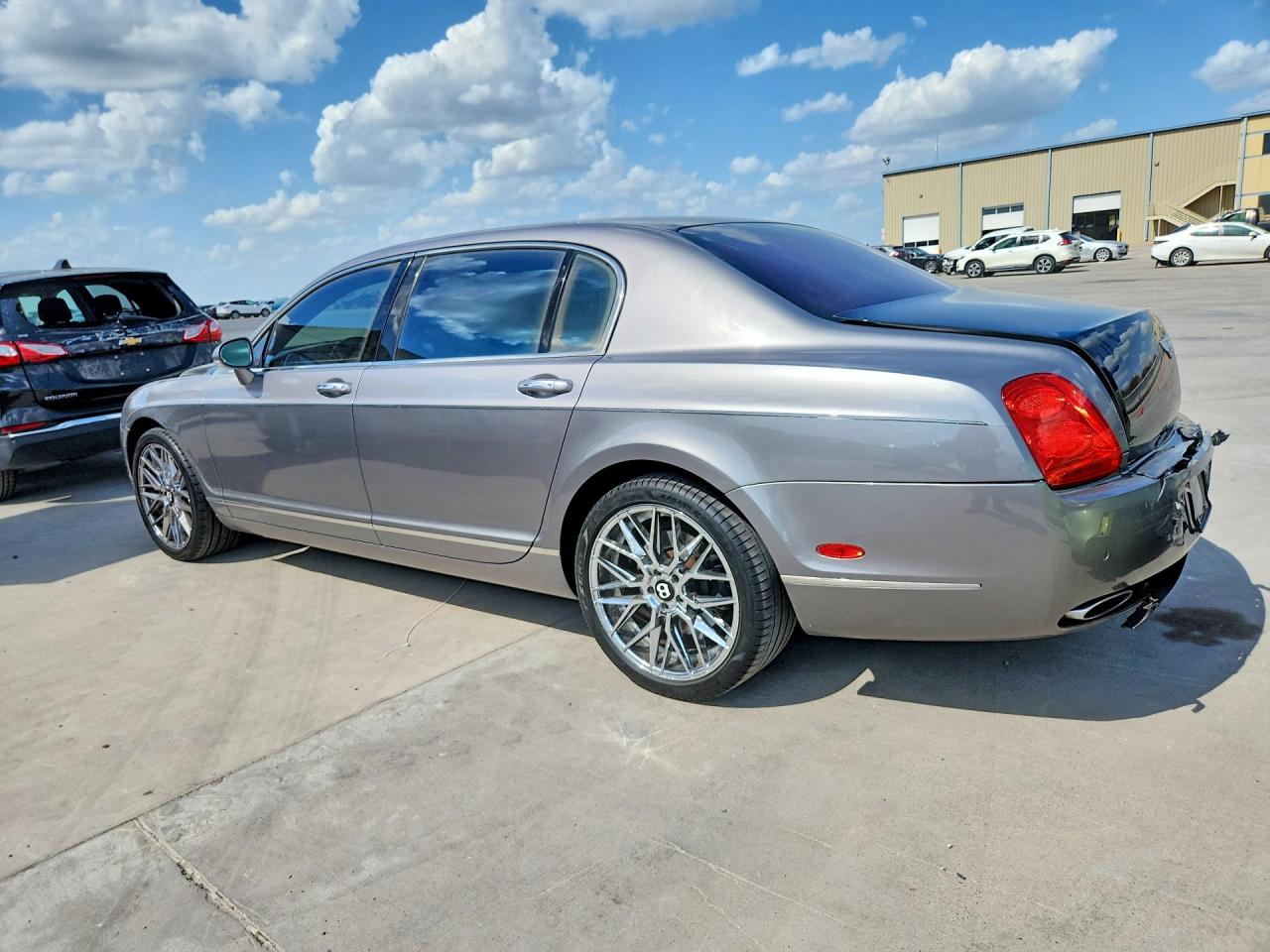2007 Bentley Continental Flying Spur Two Tone vin: SCBBR93W07C049097