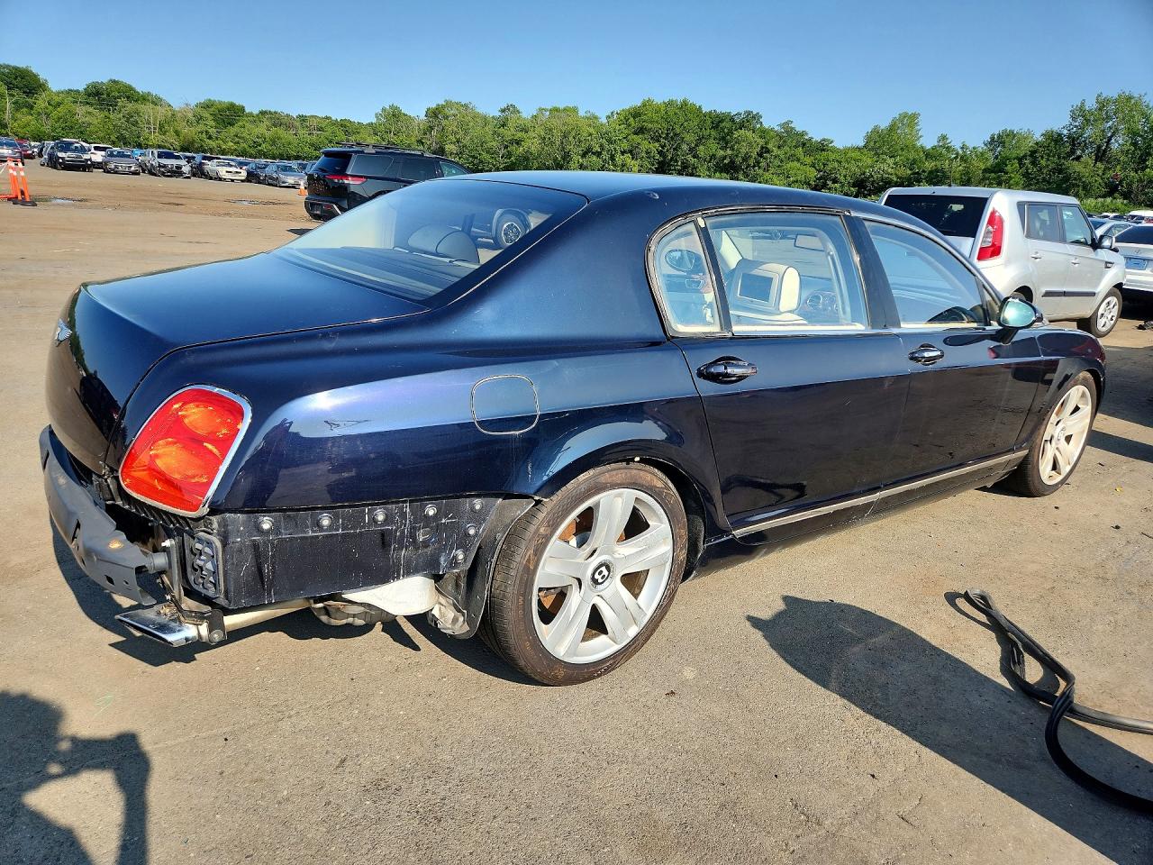 2009 Bentley Continental Flying Spur Синий vin: SCBBR93W59C060518