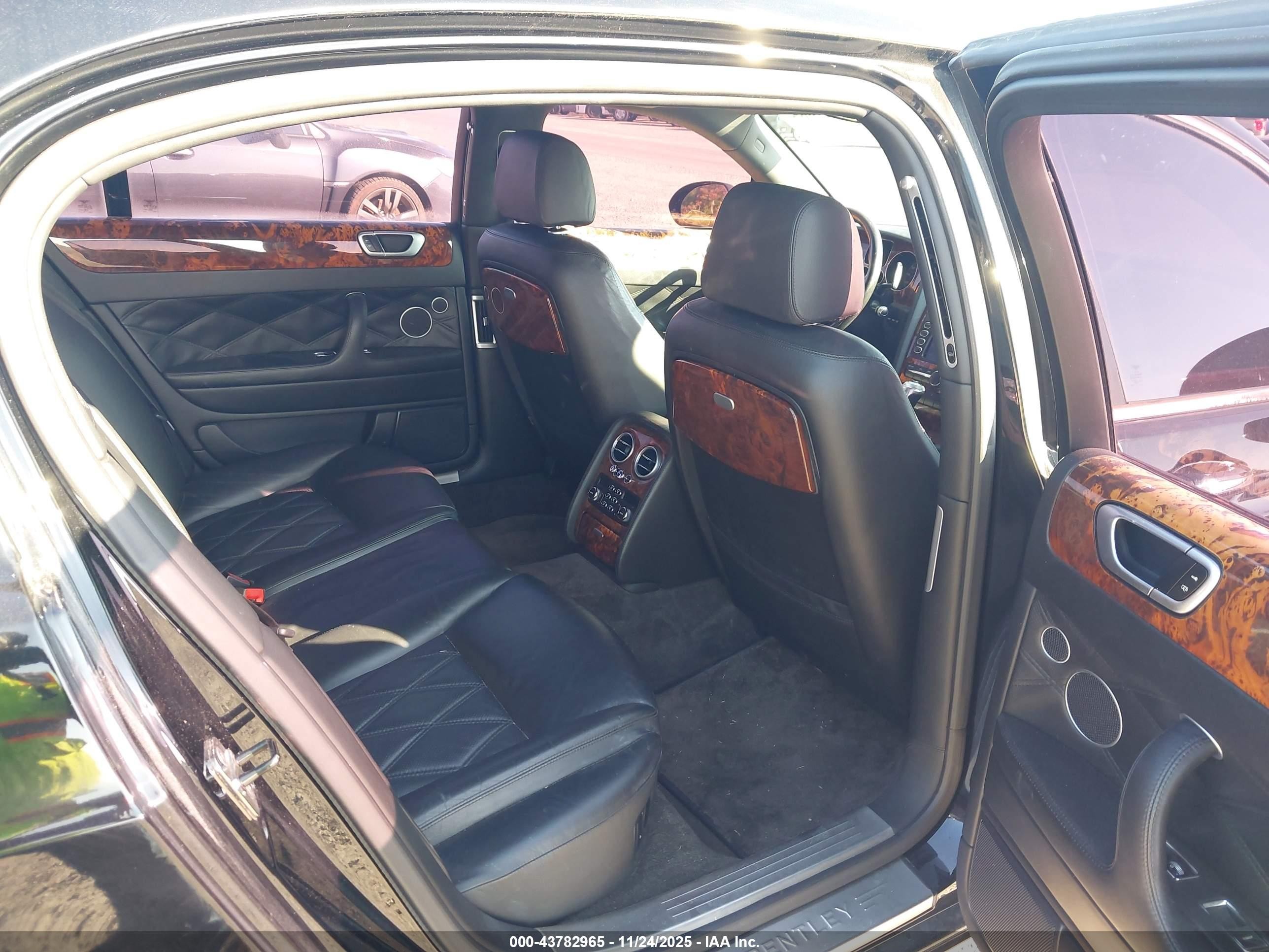 2010 Bentley Continental Flying Spur   Black vin: SCBBR9ZAXAC063088
