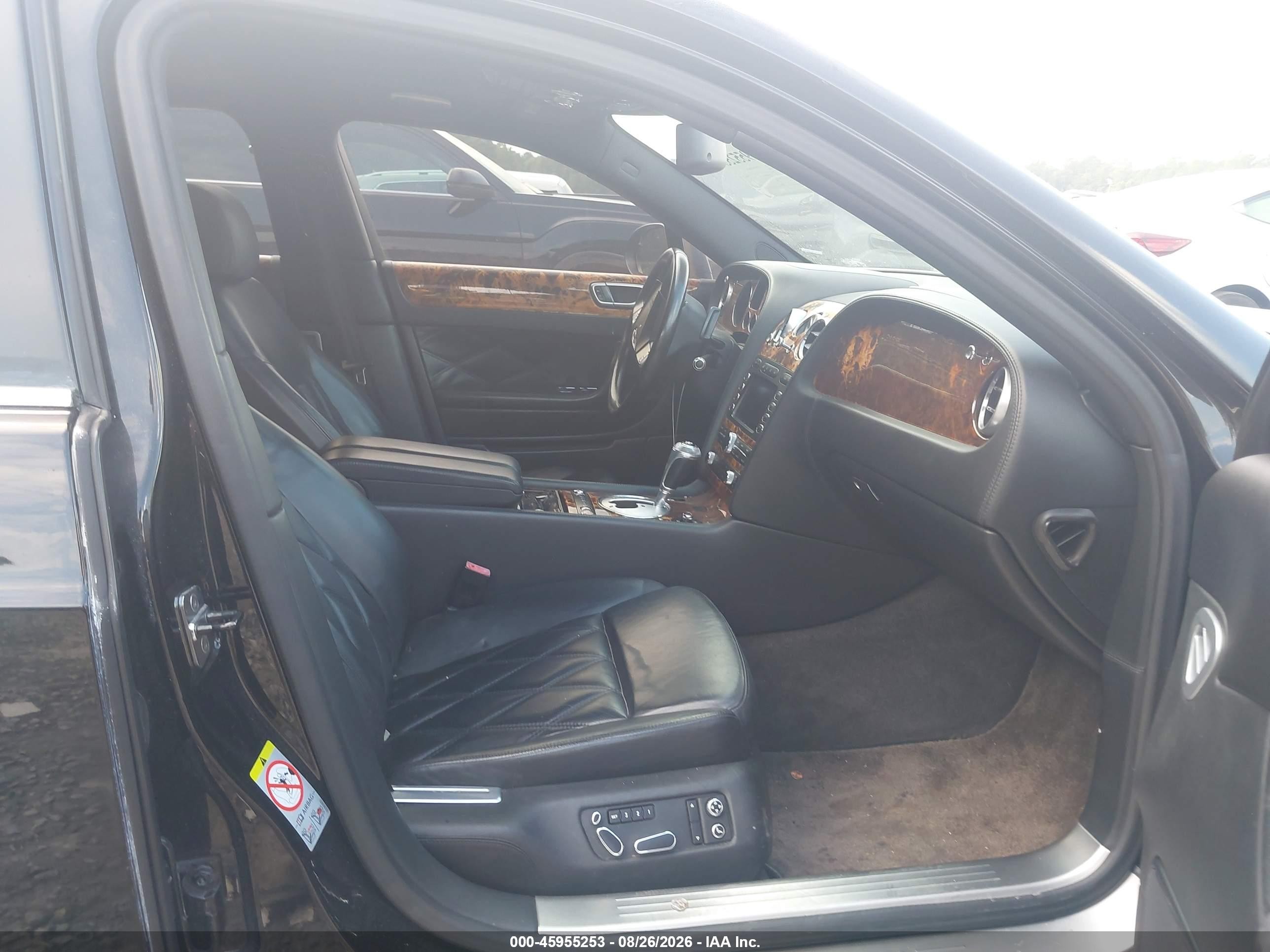 2010 Bentley Continental Flying Spur   Черный vin: SCBBR9ZAXAC063088