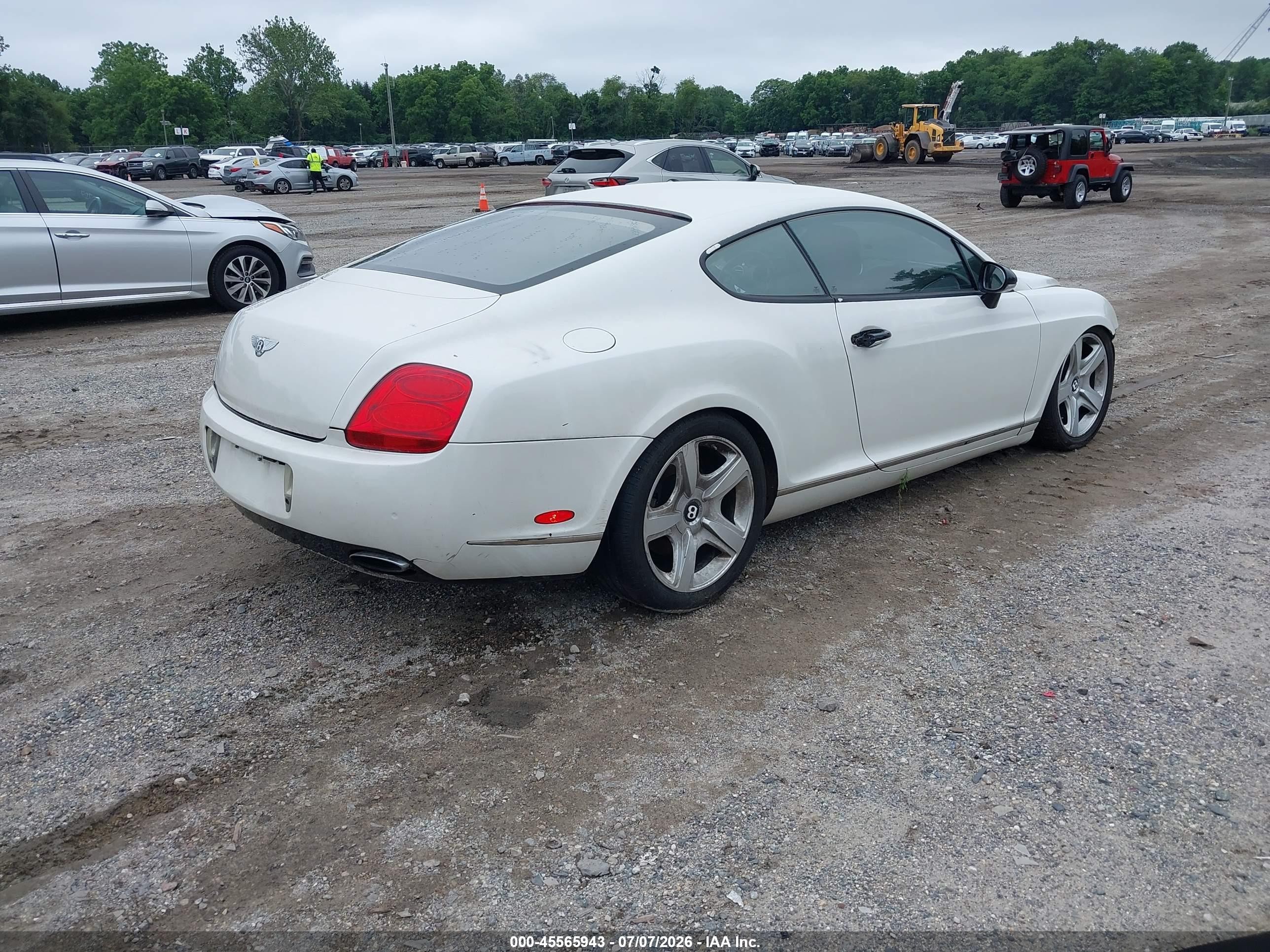 2005 Bentley Continental Gt   White vin: SCBCR63W55C027905