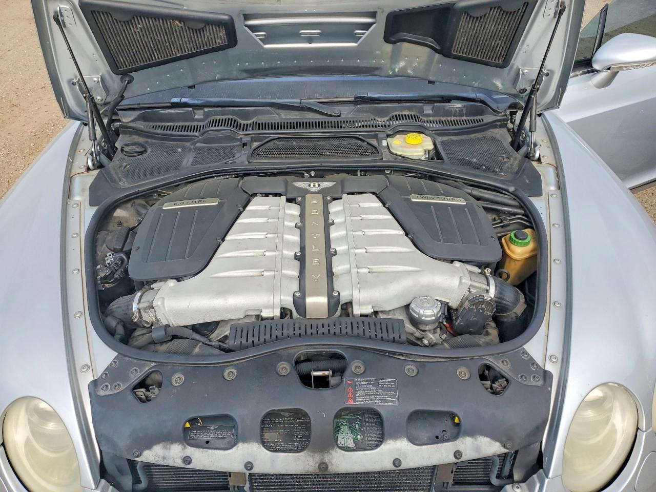 2004 Bentley Continental Gt Двухцветный vin: SCBCR63WX4C022293