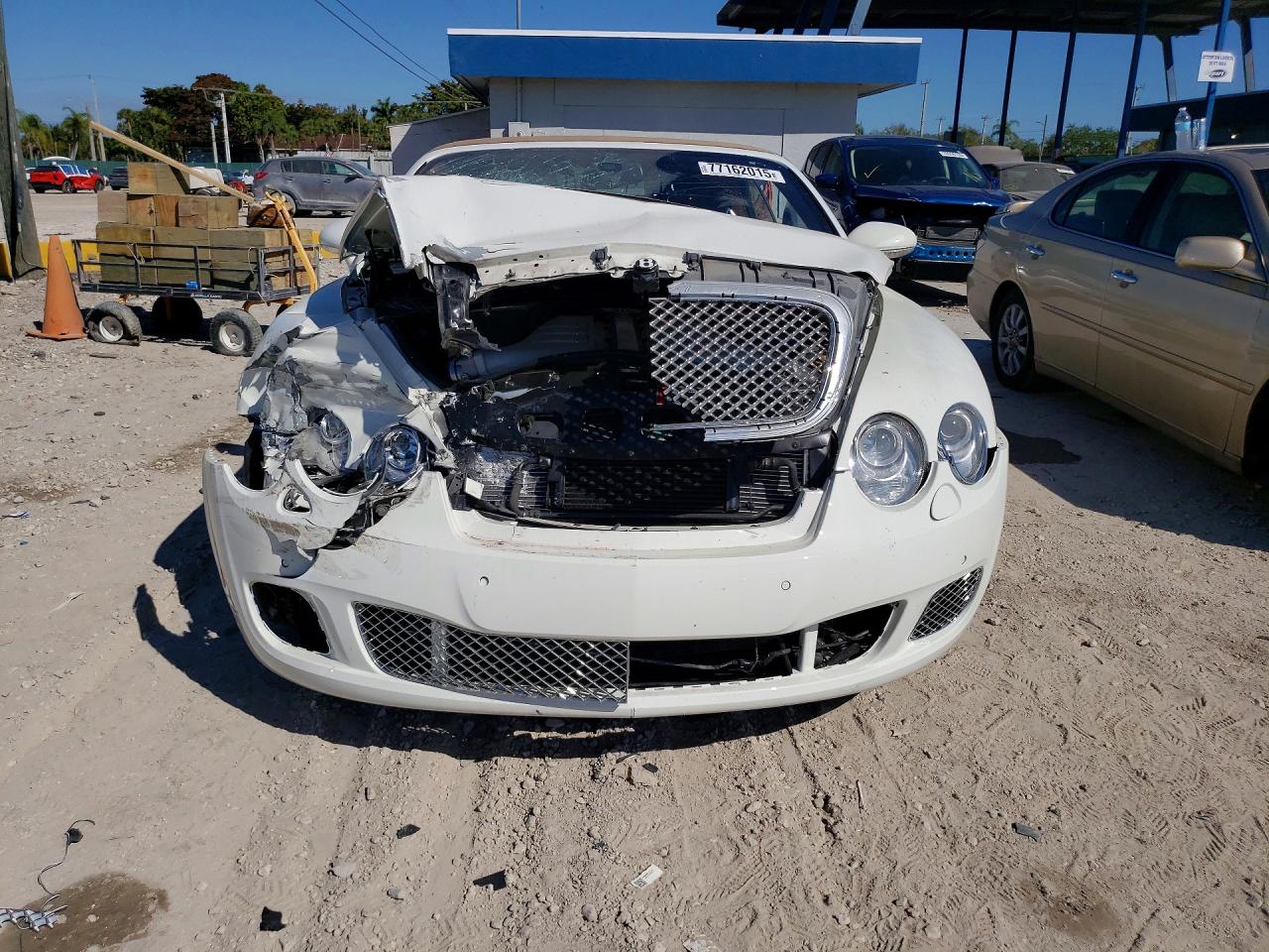 2008 Bentley Continental Gtc White vin: SCBDR33W08C053058