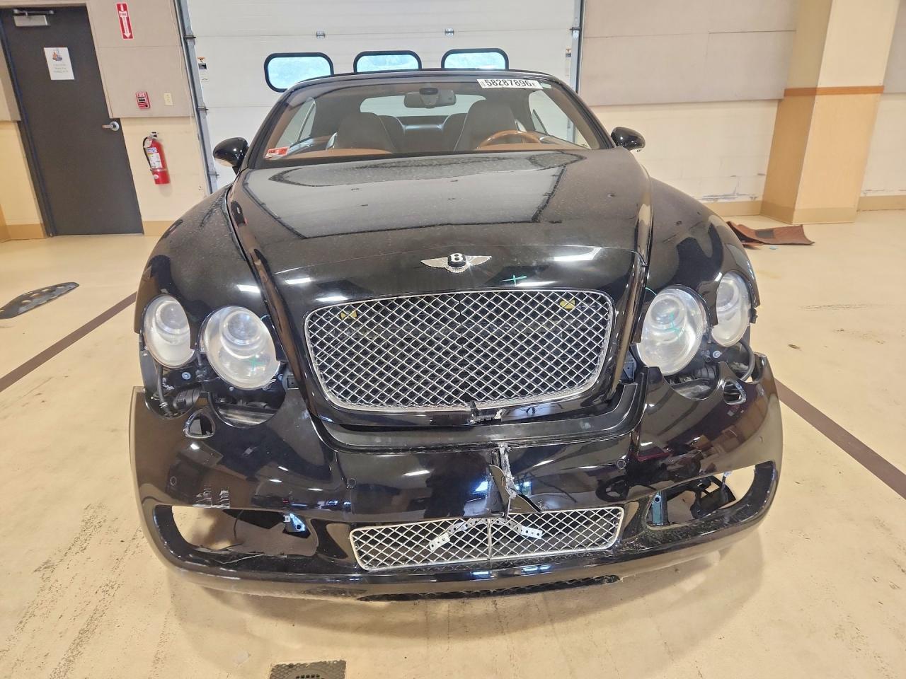 2007 Bentley Continentl Черный vin: SCBDR33W47C048007