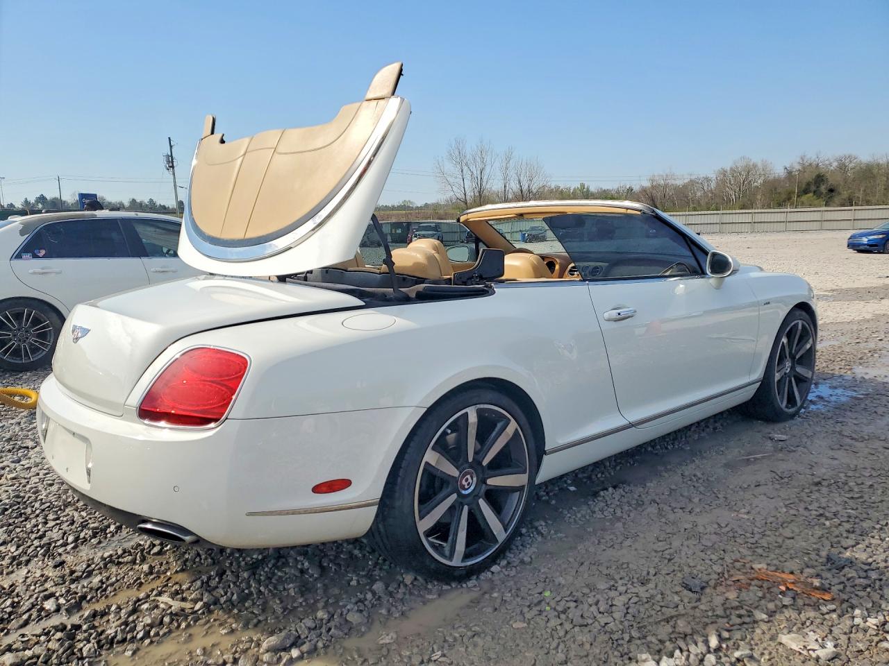 2007 Bentley Continental Gtc Белый vin: SCBDR33W67C046095