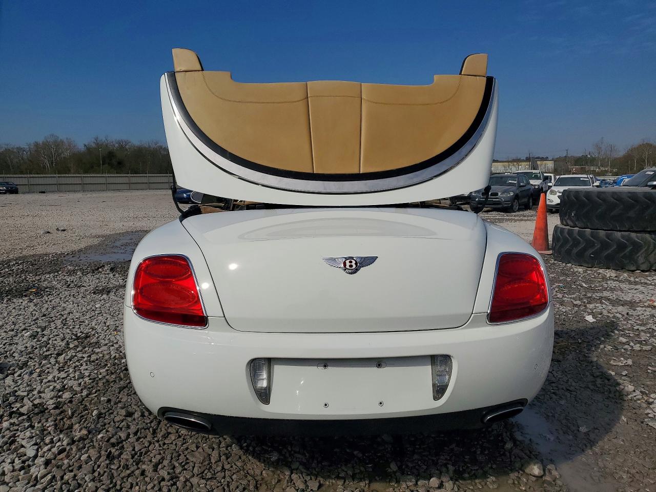 2007 Bentley Continental Gtc Белый vin: SCBDR33W67C046095