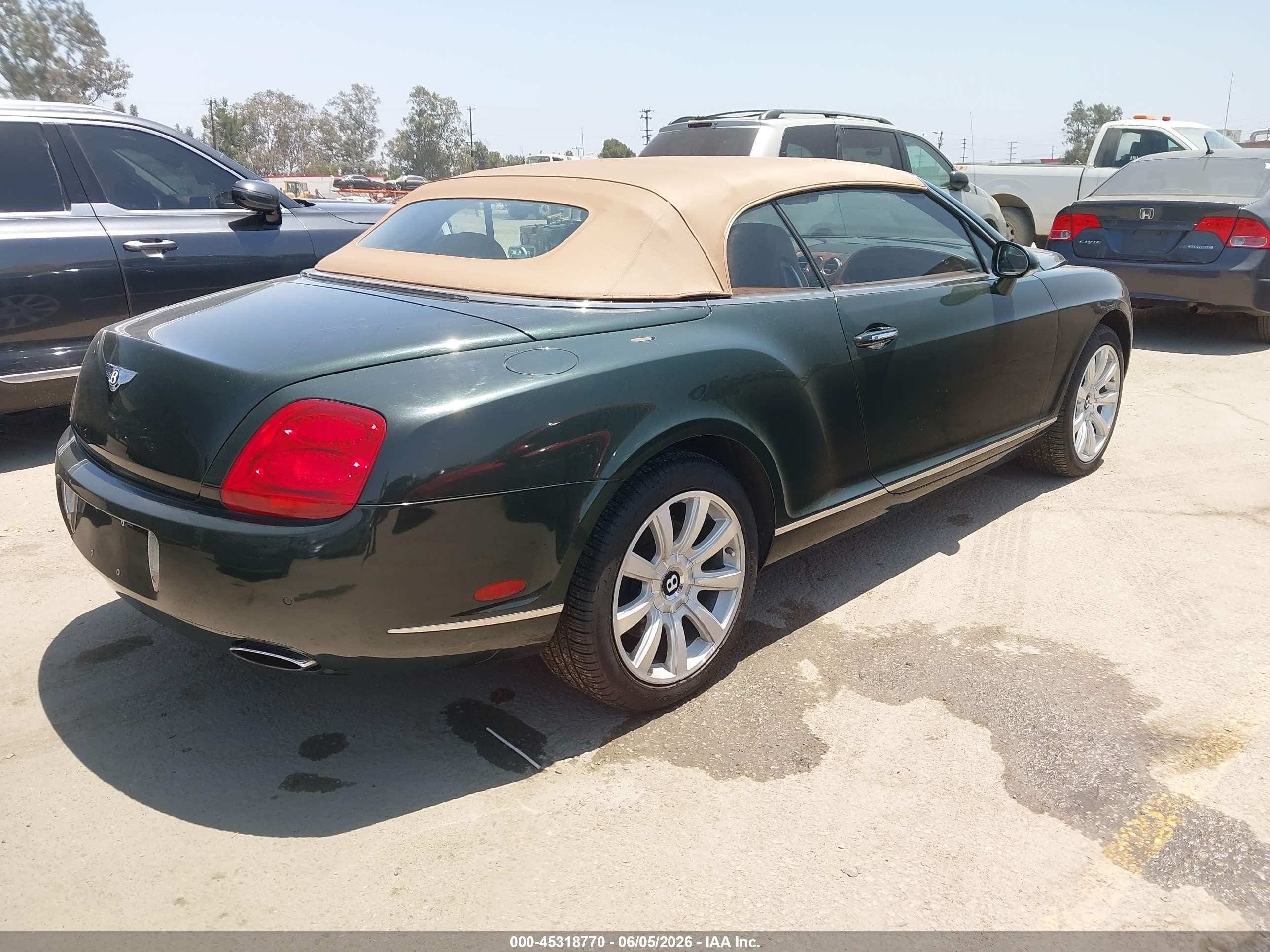 2008 Bentley Continental Gtc Зеленый vin: SCBDR33W68C057826