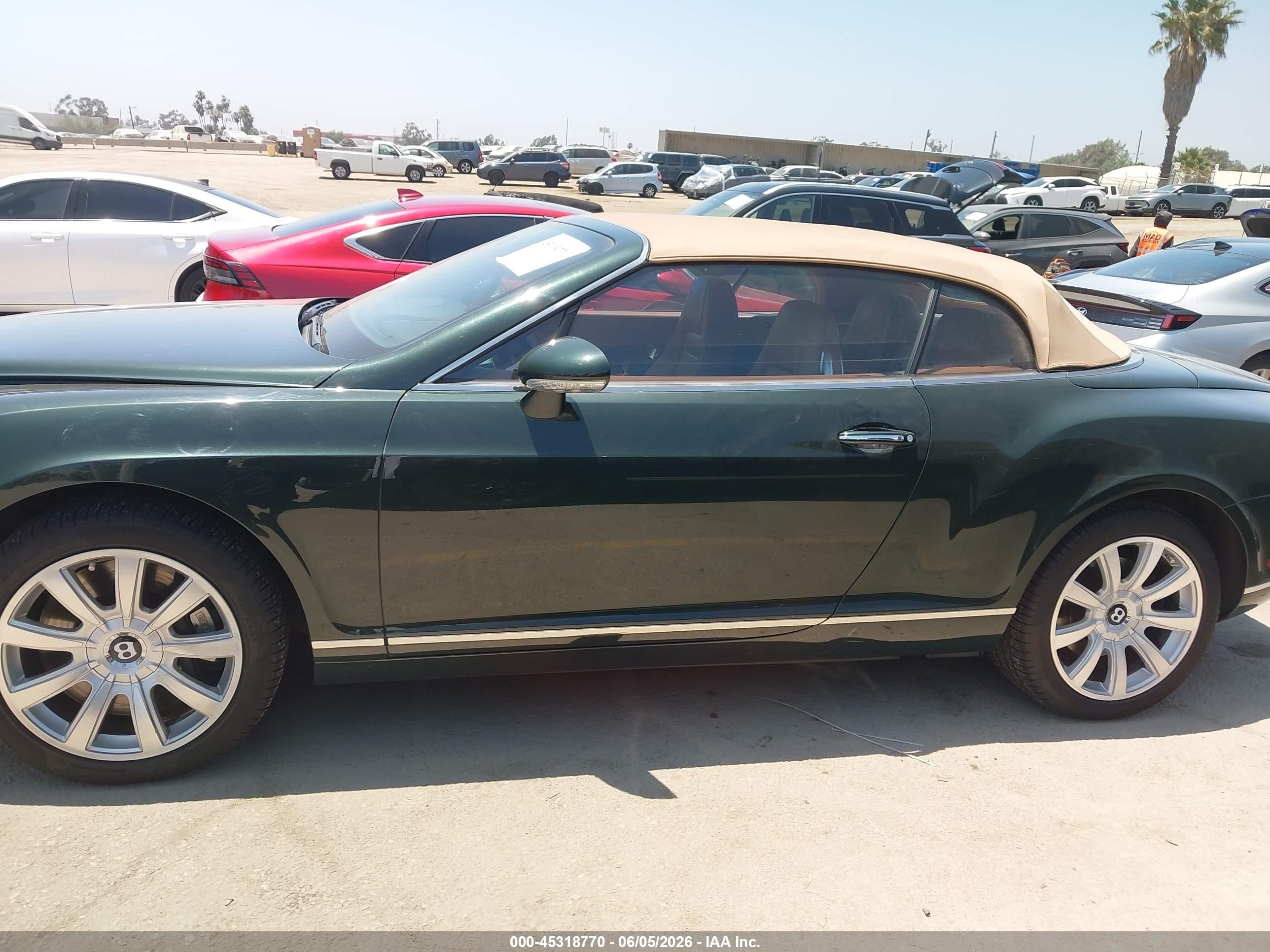 2008 Bentley Continental Gtc Зеленый vin: SCBDR33W68C057826
