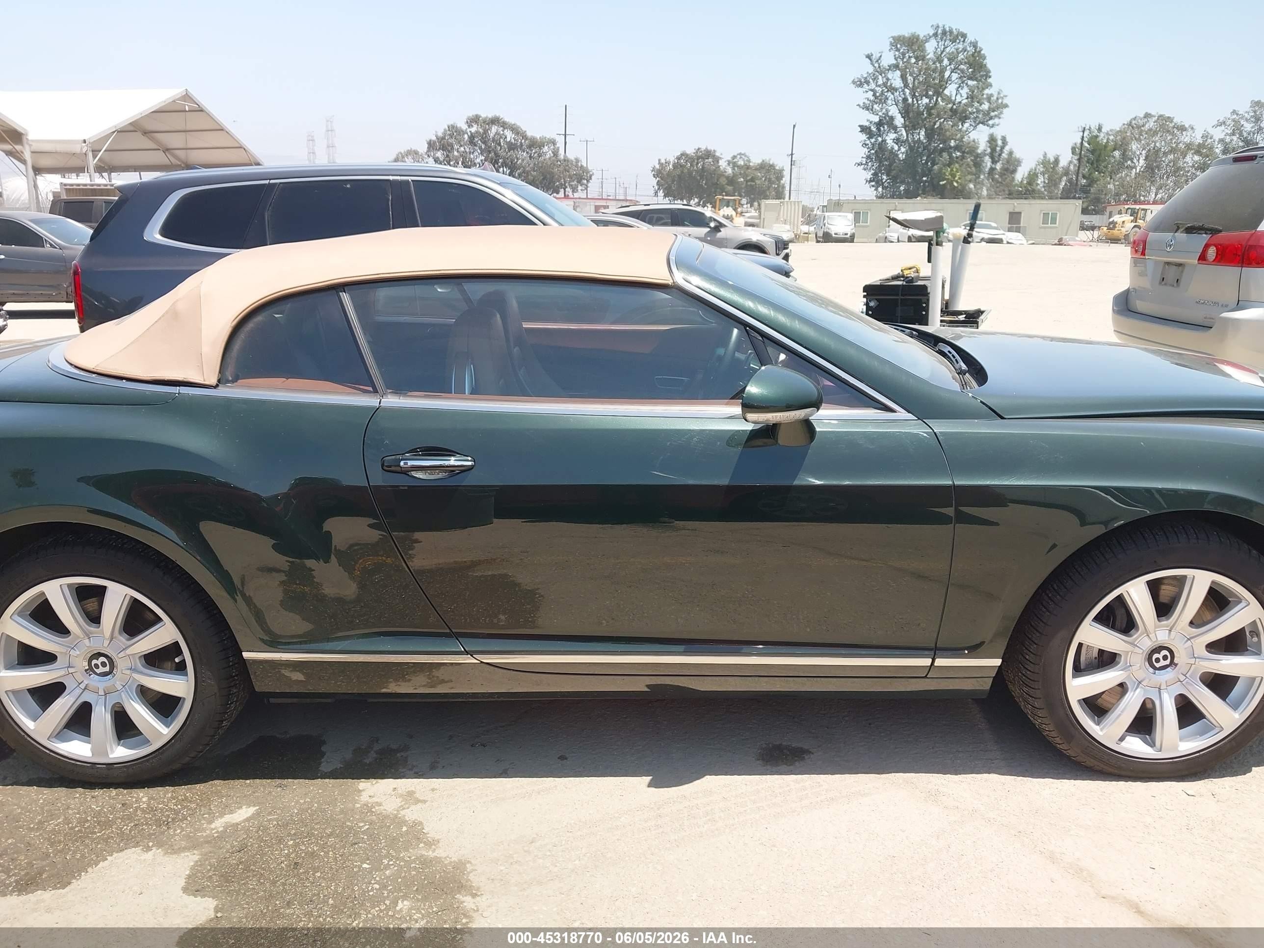 2008 Bentley Continental Gtc Зеленый vin: SCBDR33W68C057826