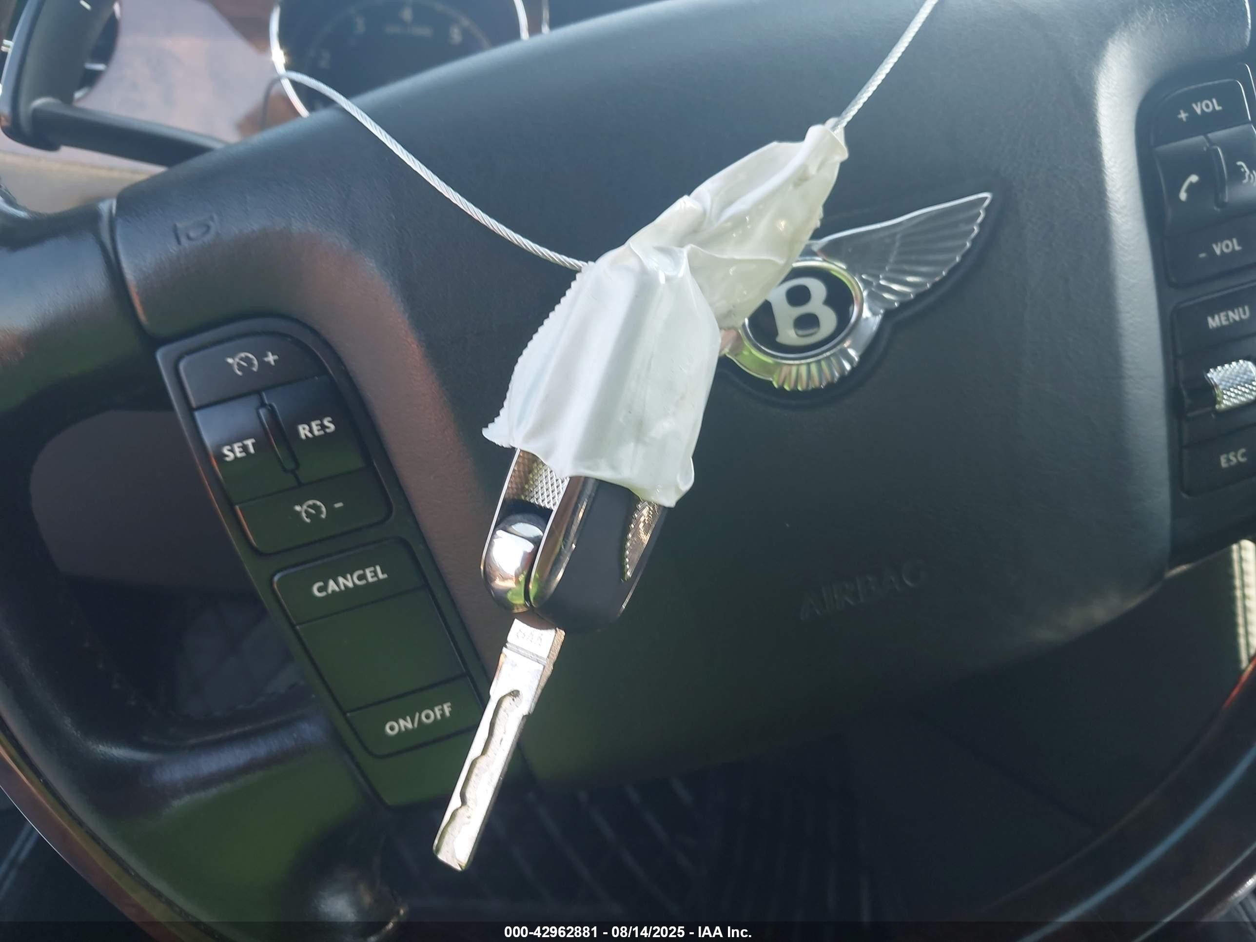 2008 Bentley Continental Gtc   Черный vin: SCBDR33W78C055423