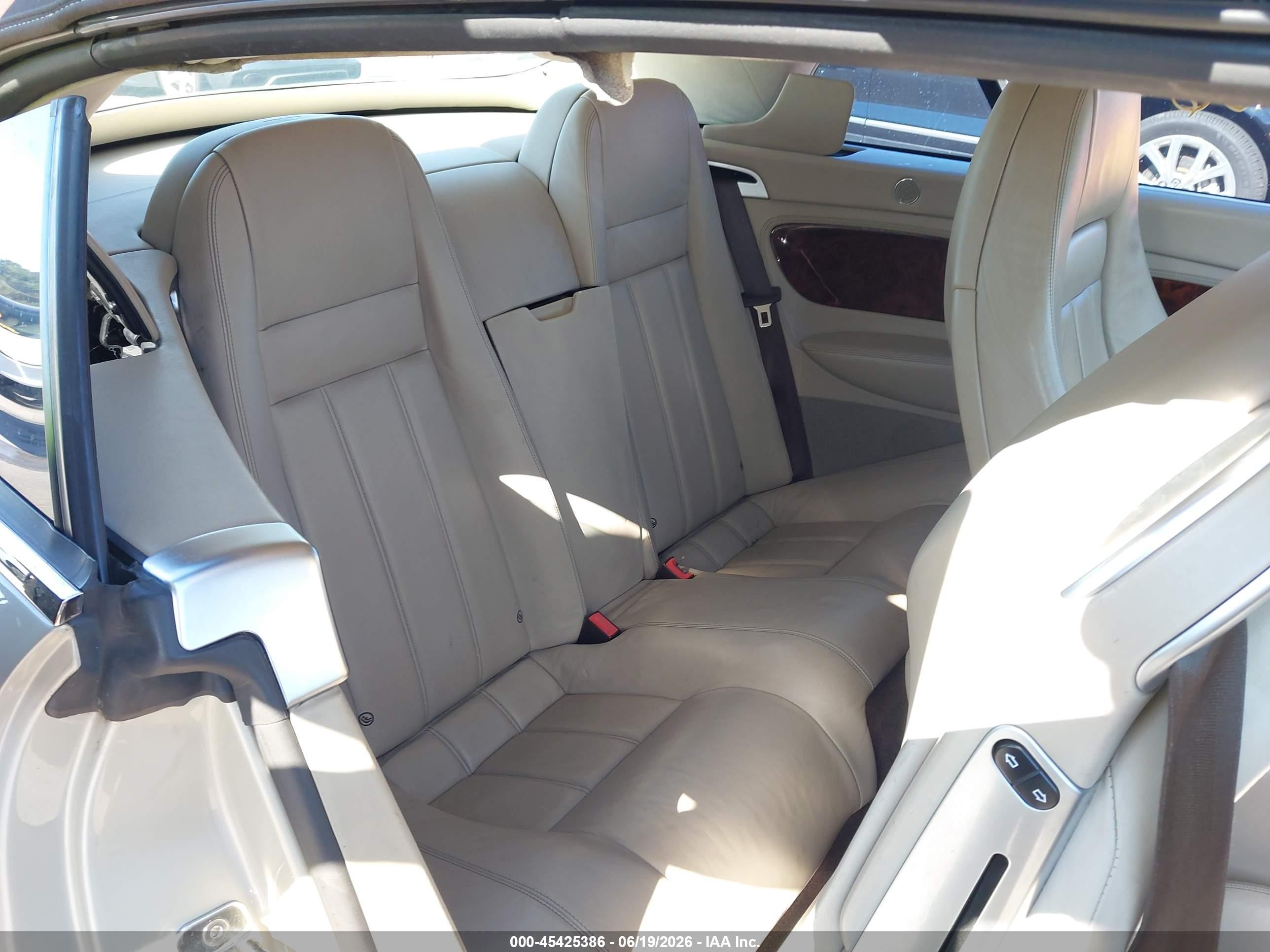 2008 Bentley Continental Gtc   Cream vin: SCBDR33W78C056703
