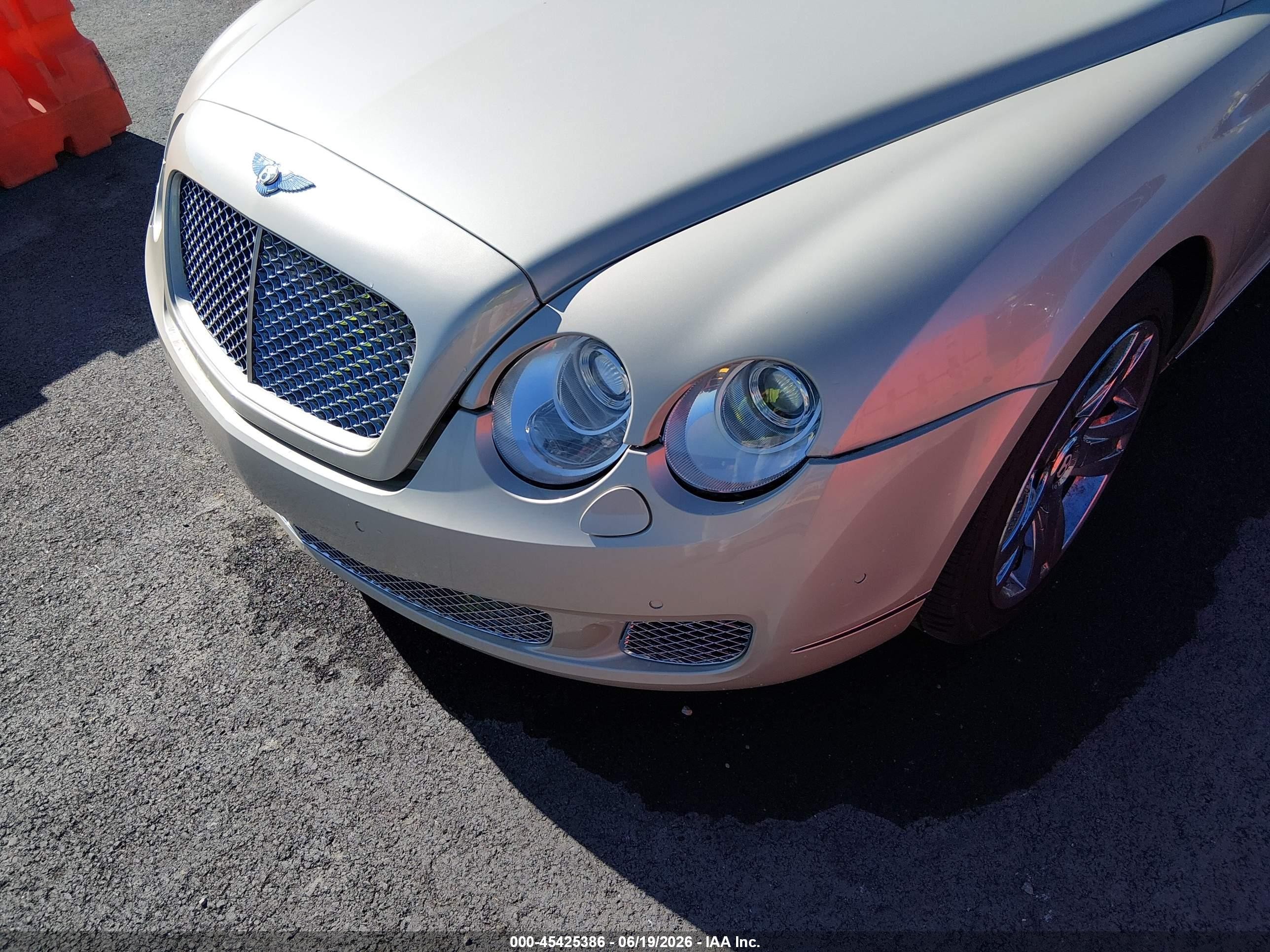 2008 Bentley Continental Gtc   Cream vin: SCBDR33W78C056703