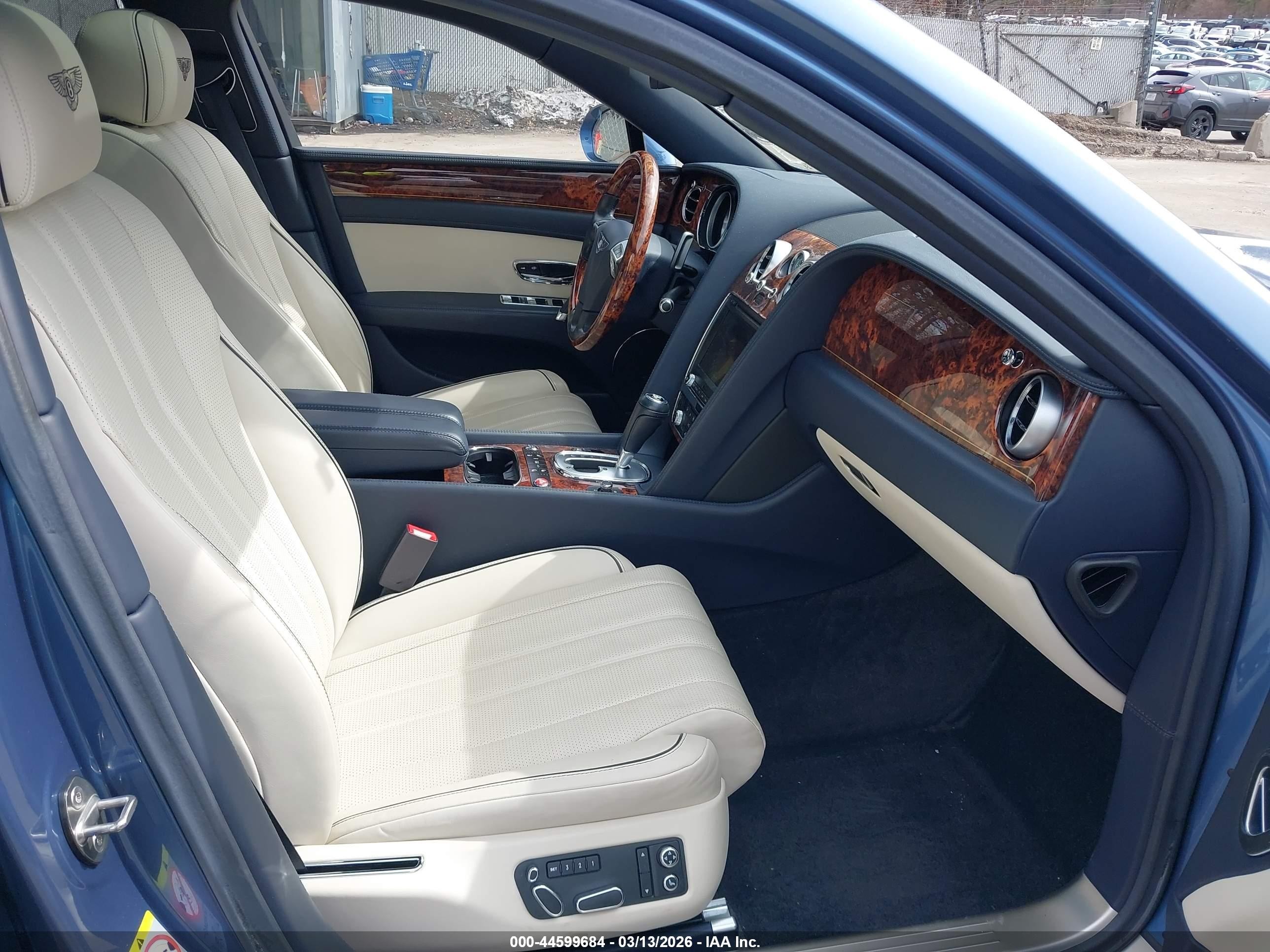 2015 Bentley Flying Spur W12 Light Blue vin: SCBEC9ZA0FC041235