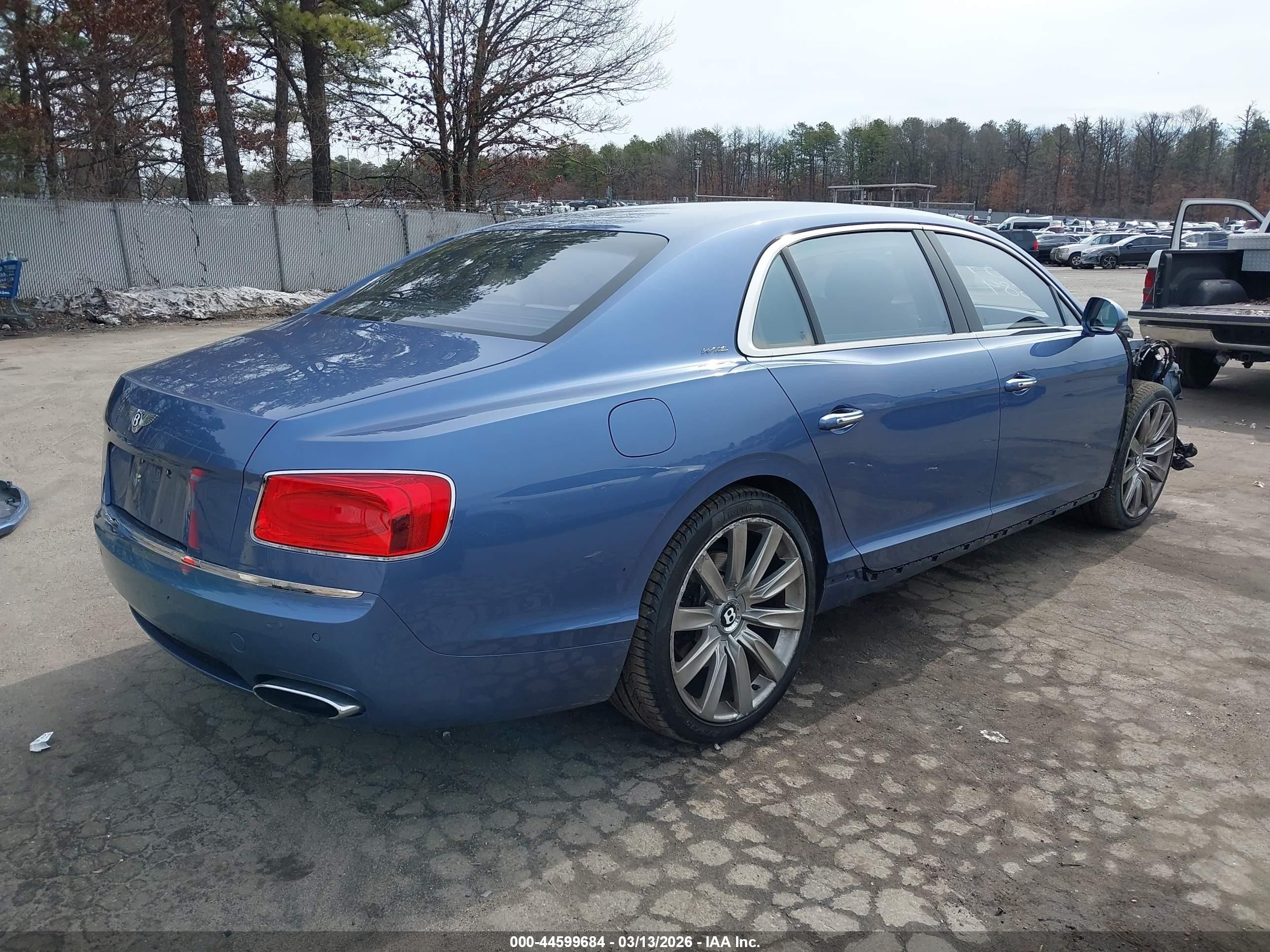 2015 Bentley Flying Spur W12 Light Blue vin: SCBEC9ZA0FC041235