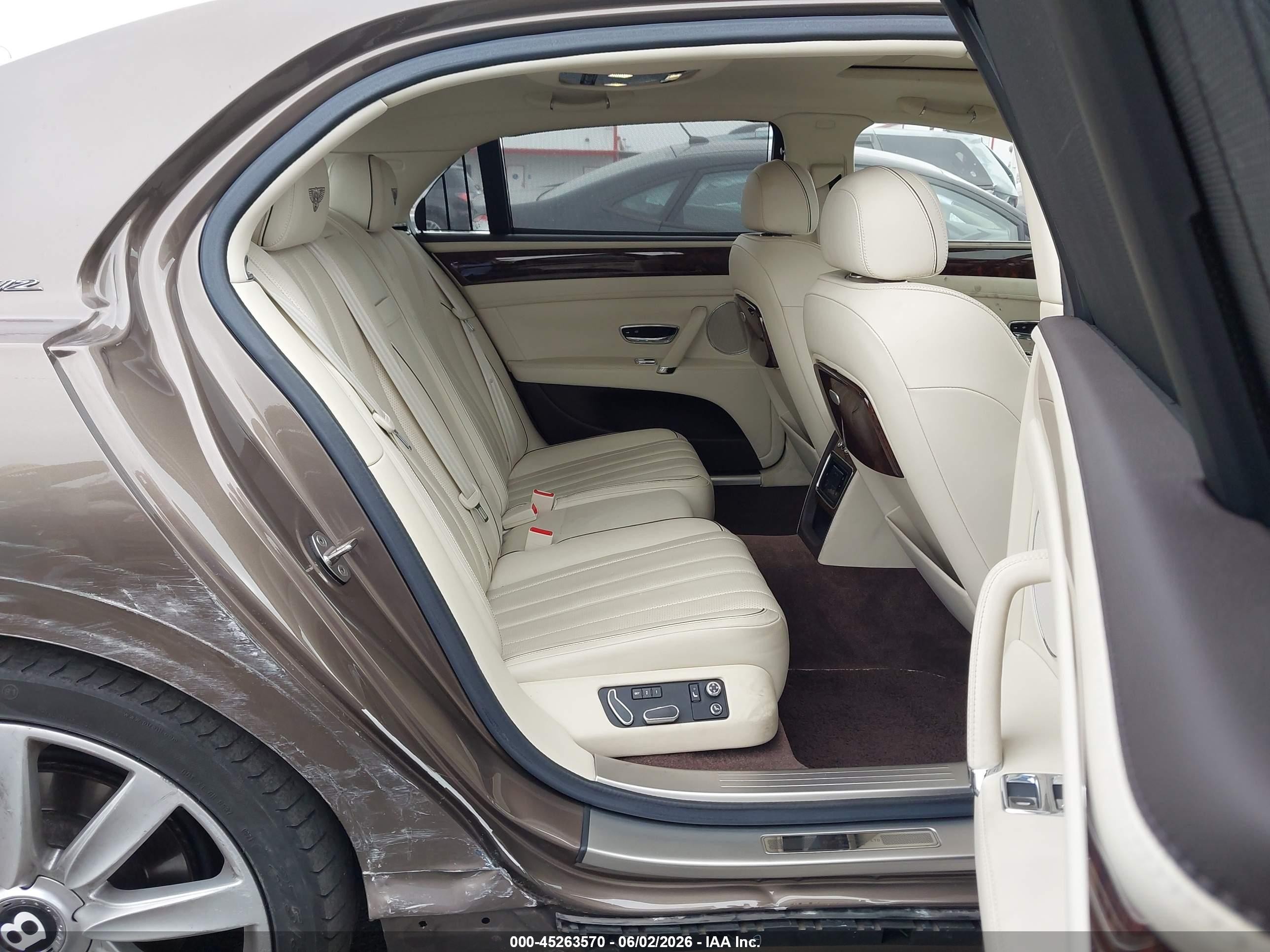 2014 Bentley Flying Spur   Brown vin: SCBEC9ZA2EC090791