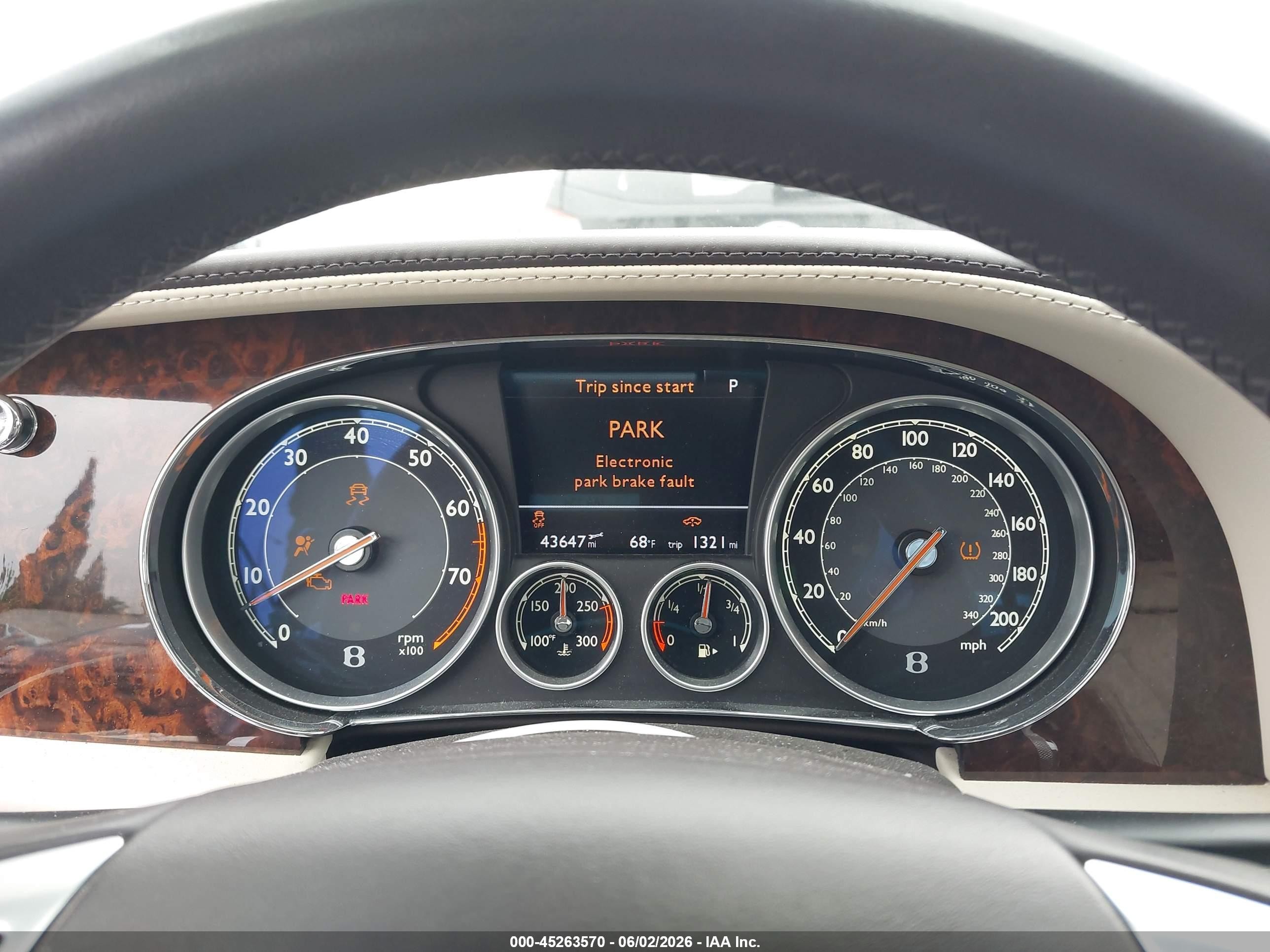 2014 Bentley Flying Spur   Brown vin: SCBEC9ZA2EC090791