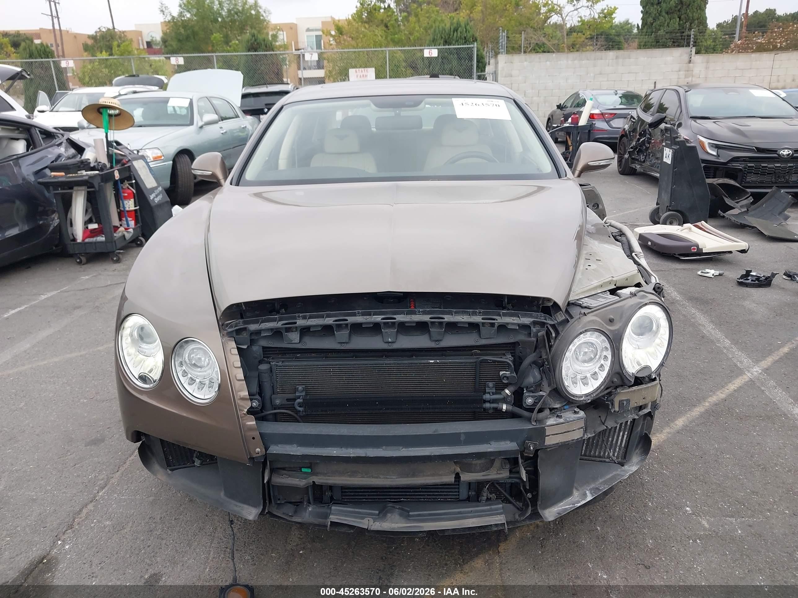 2014 Bentley Flying Spur   Brown vin: SCBEC9ZA2EC090791