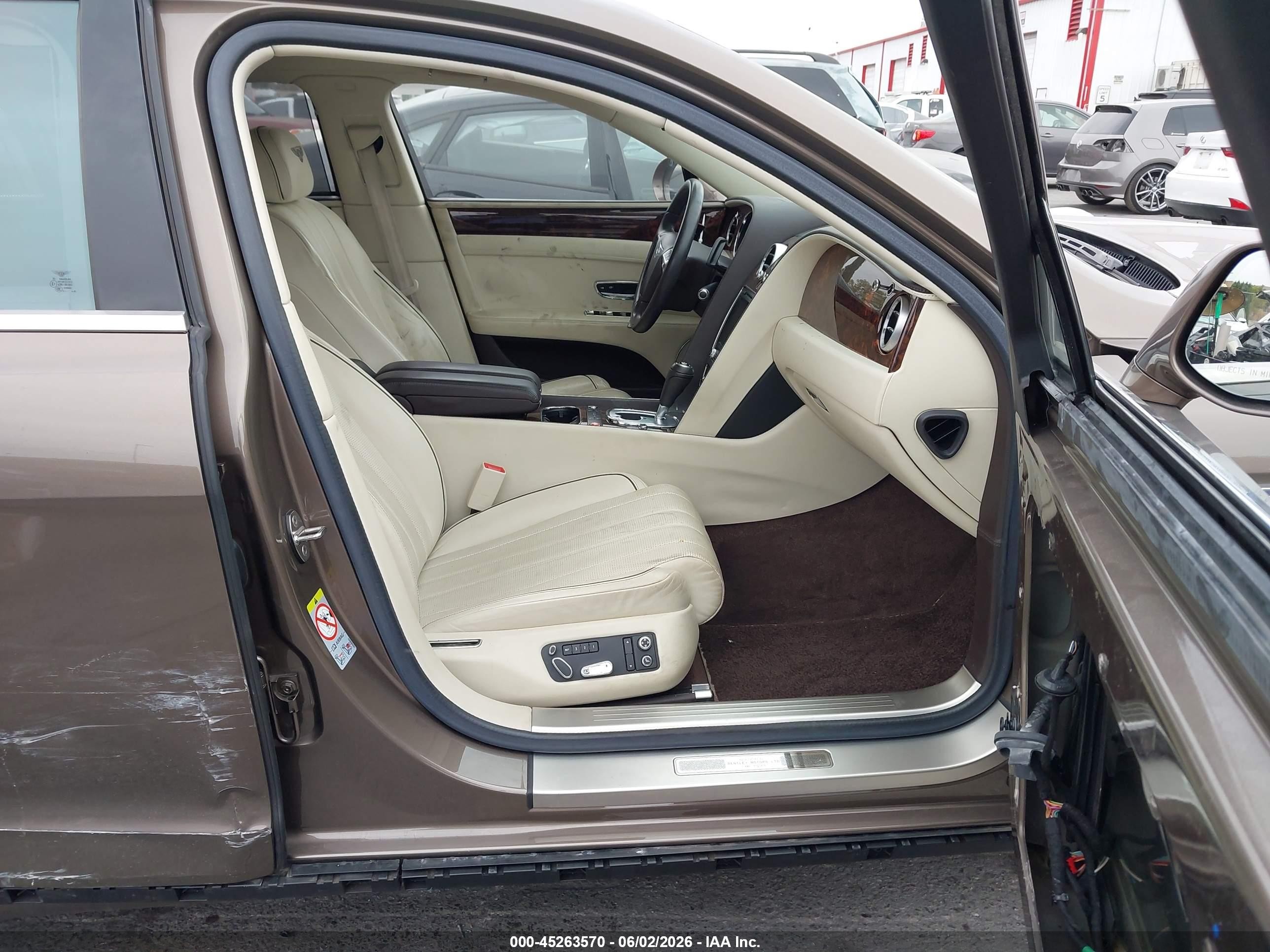 2014 Bentley Flying Spur   Brown vin: SCBEC9ZA2EC090791