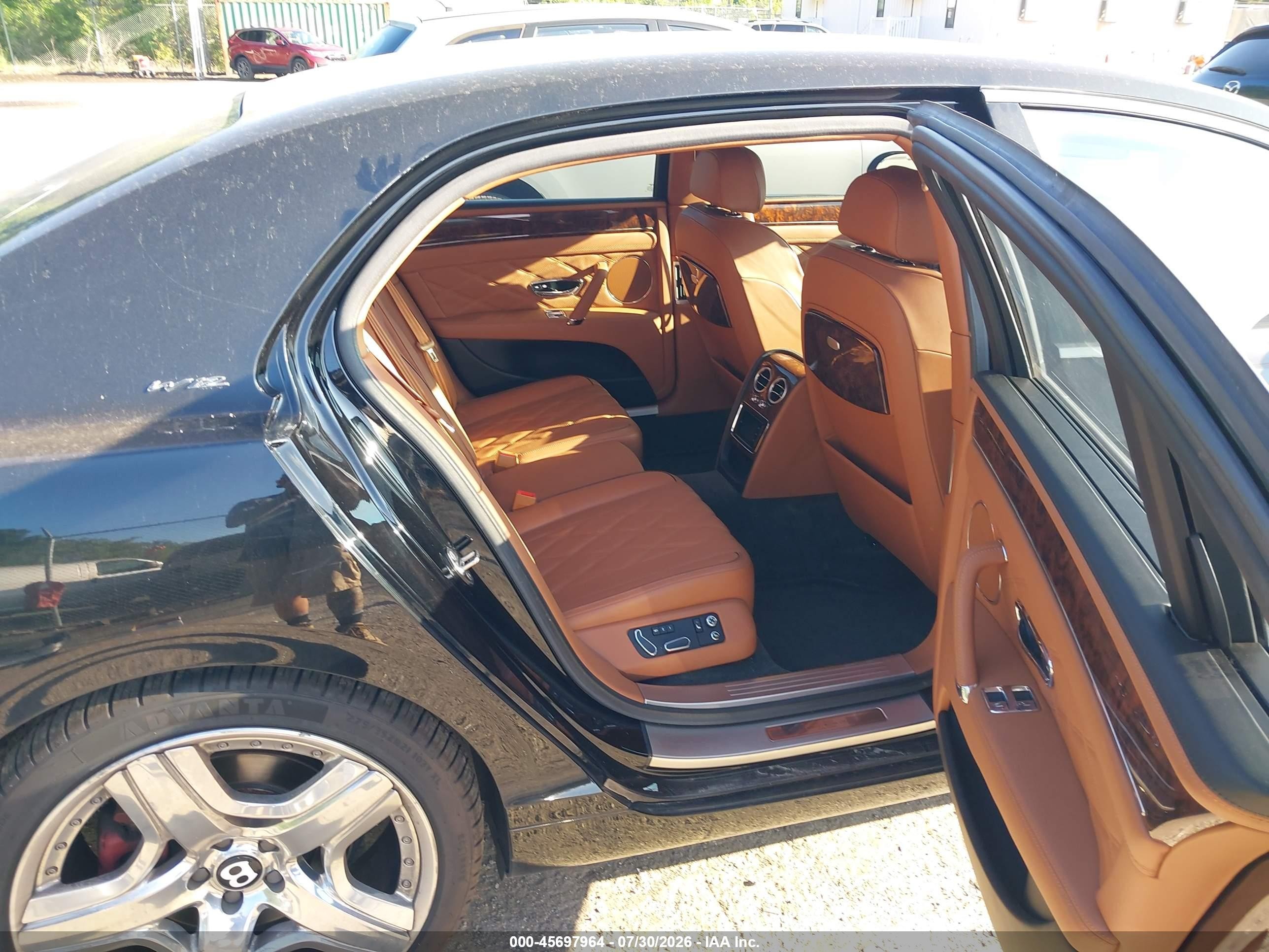 2014 Bentley Flying Spur   Black vin: SCBEC9ZA2EC092427