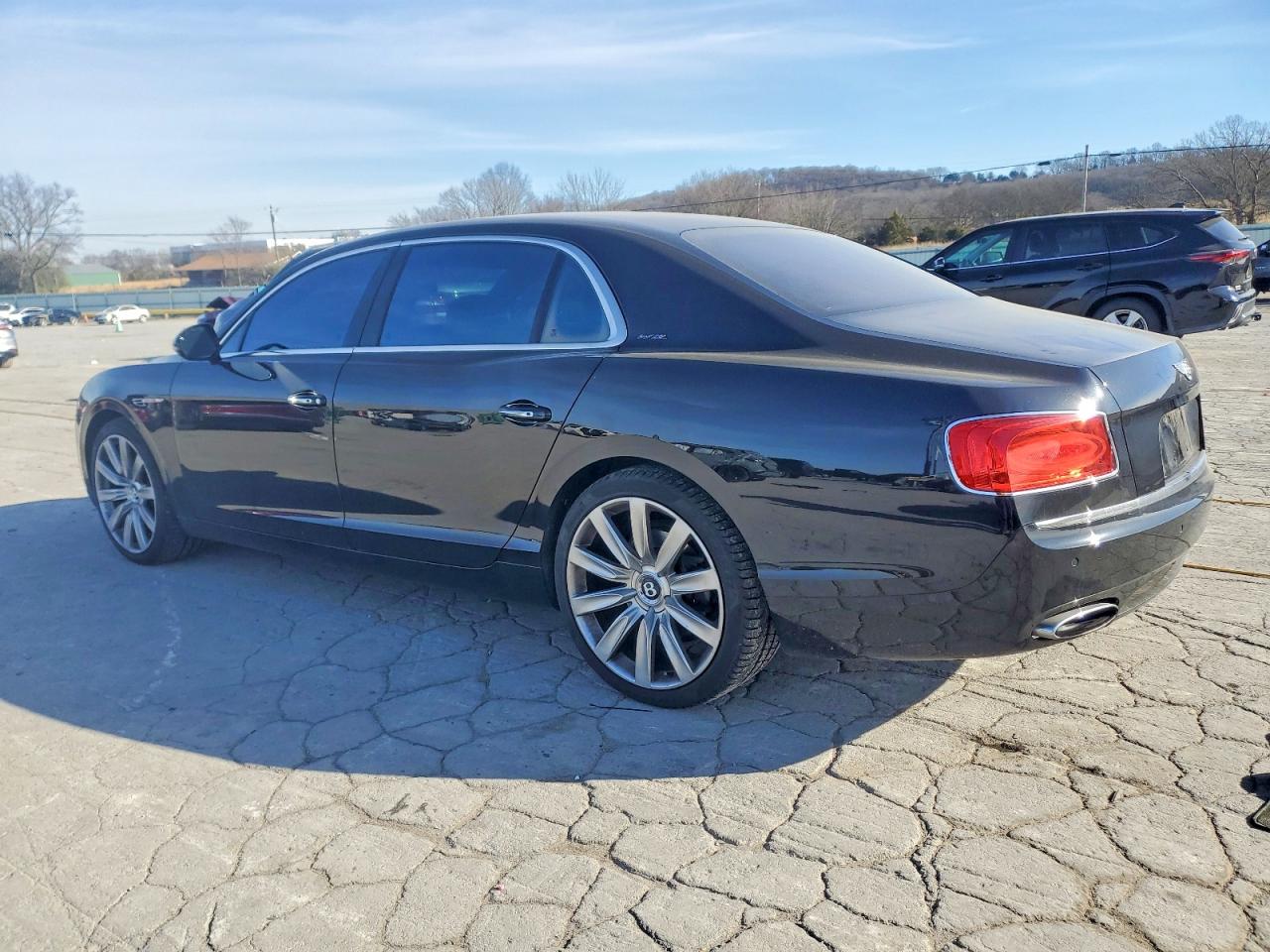 2015 Bentley Flying Spur Черный vin: SCBEC9ZA8FC043122