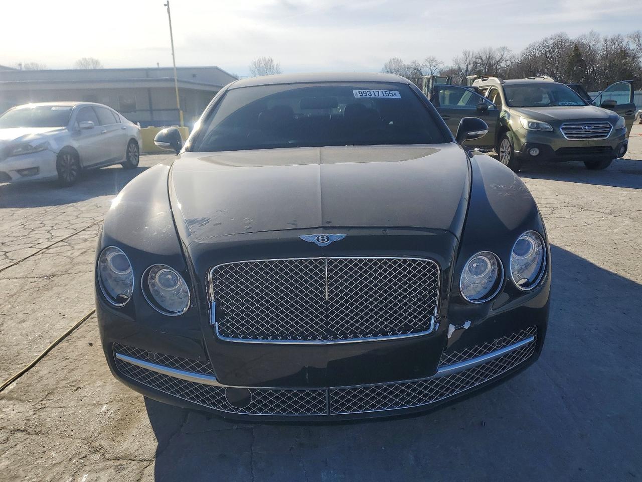 2015 Bentley Flying Spur Черный vin: SCBEC9ZA8FC043122