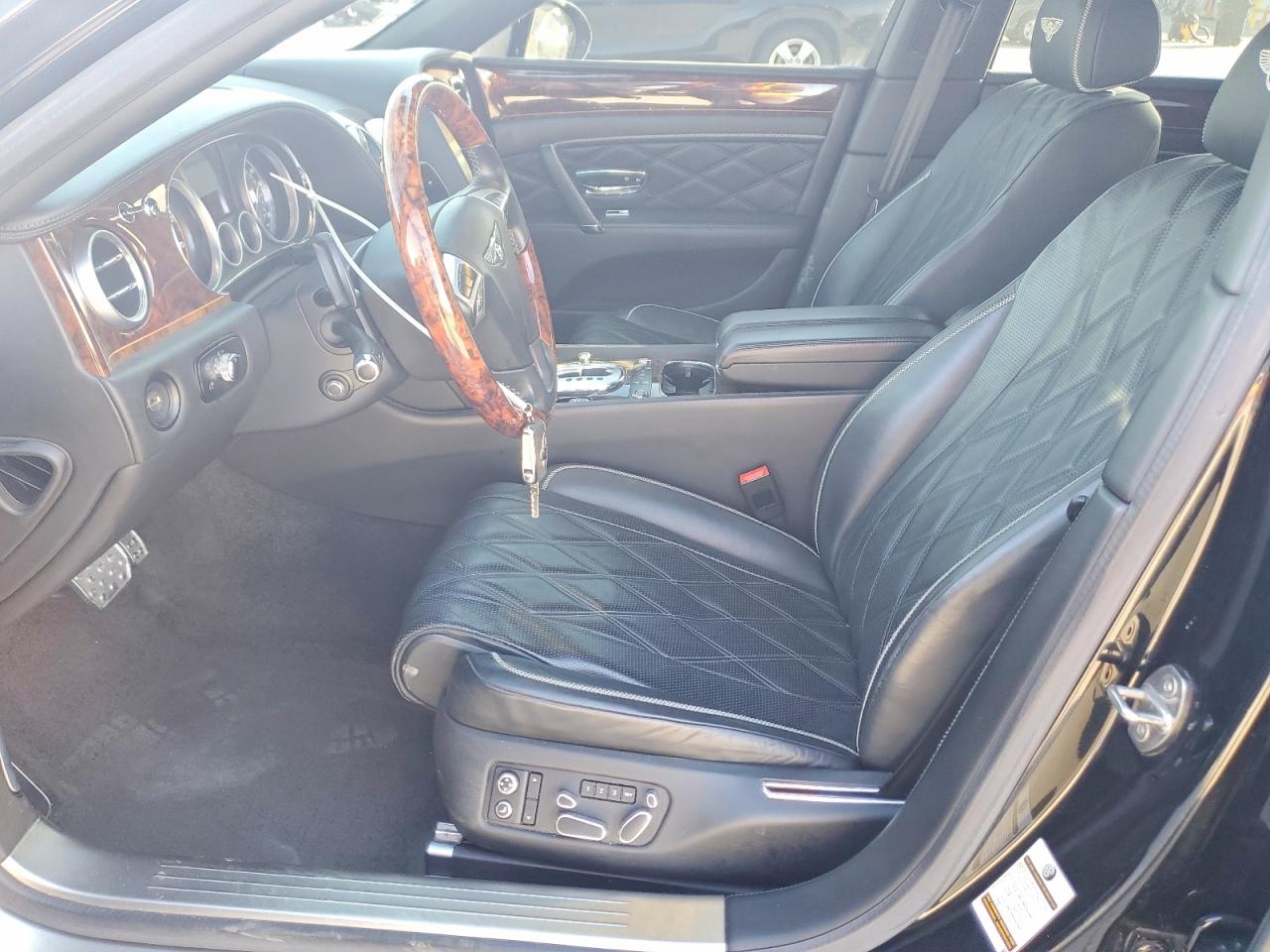 2015 Bentley Flying Spur Черный vin: SCBEC9ZA8FC043122
