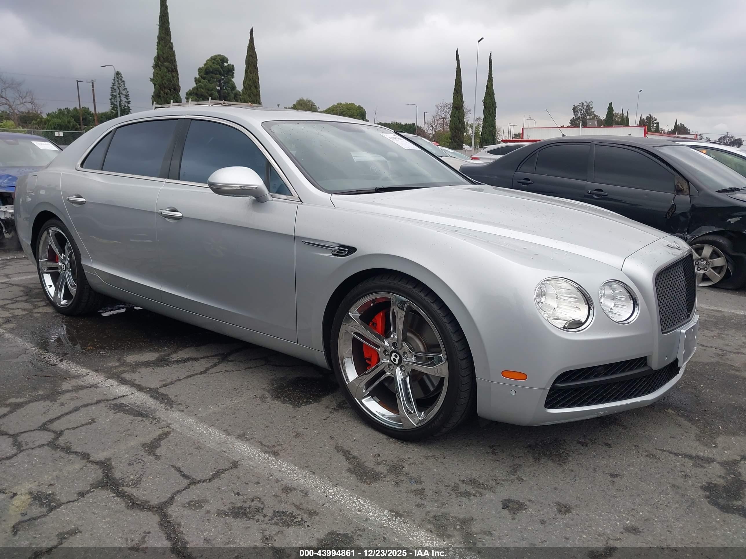 2015 Bentley Flying Spur V8 Silver vin: SCBET9ZA5FC049752