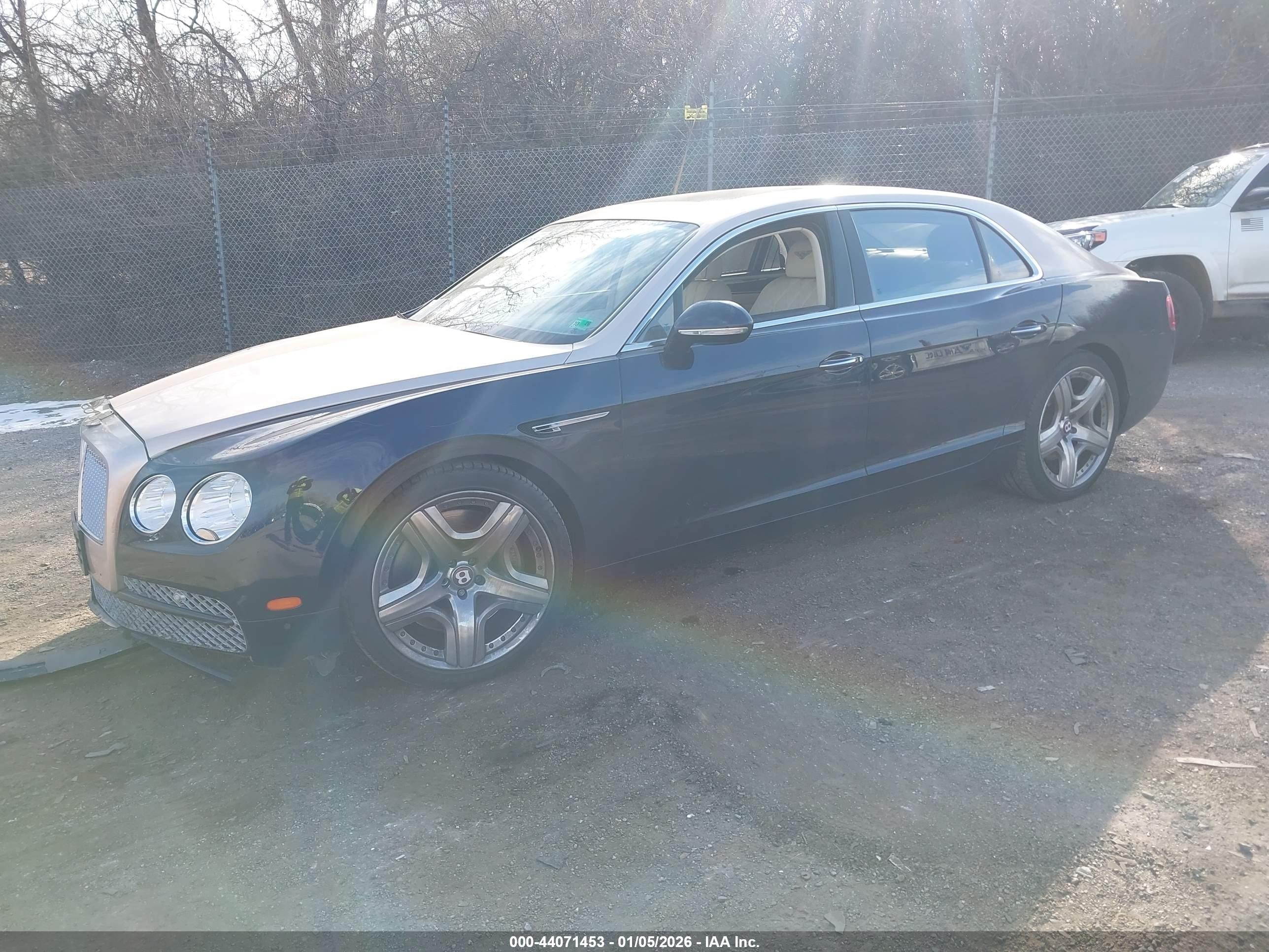 2015 Bentley Flying Spur V8 Blue vin: SCBET9ZA7FC044858