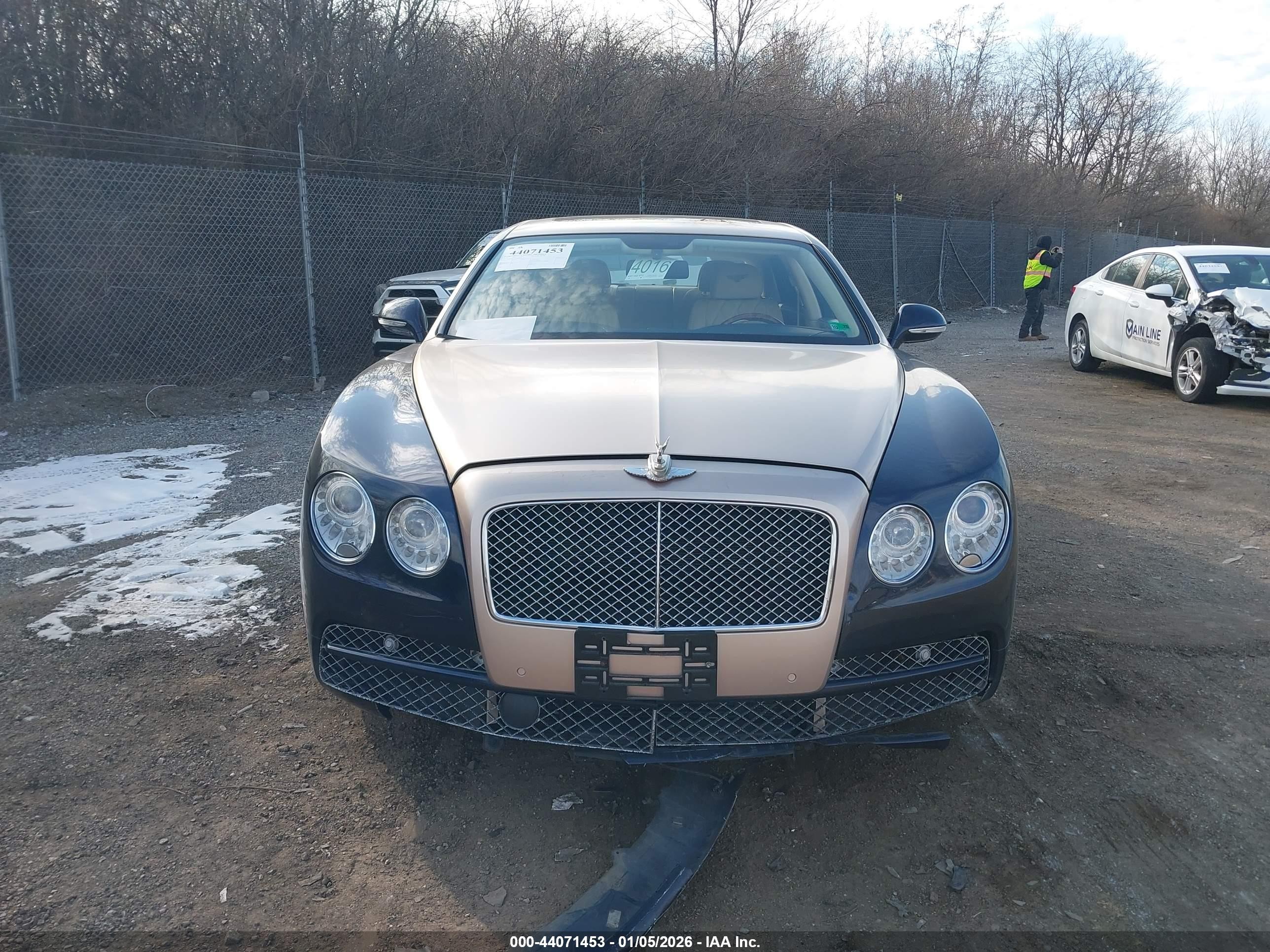 2015 Bentley Flying Spur V8 Blue vin: SCBET9ZA7FC044858
