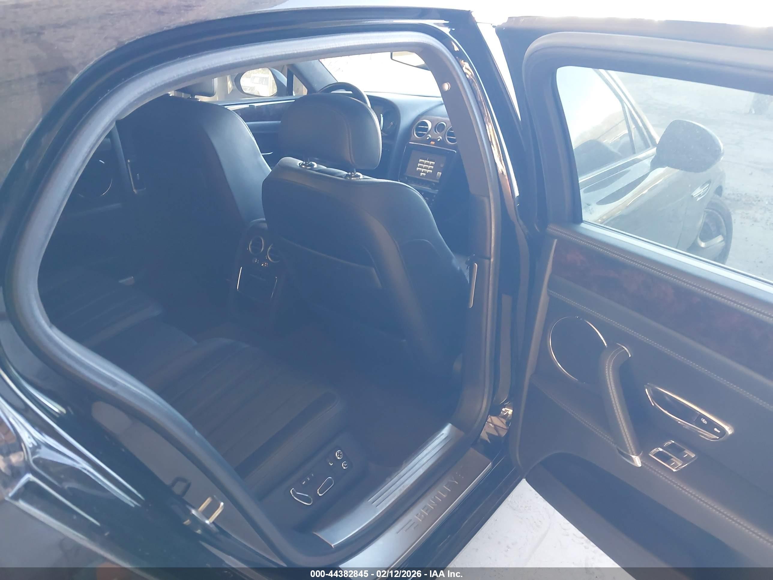 2015 Bentley Flying Spur V8 Black vin: SCBET9ZA8F8048789