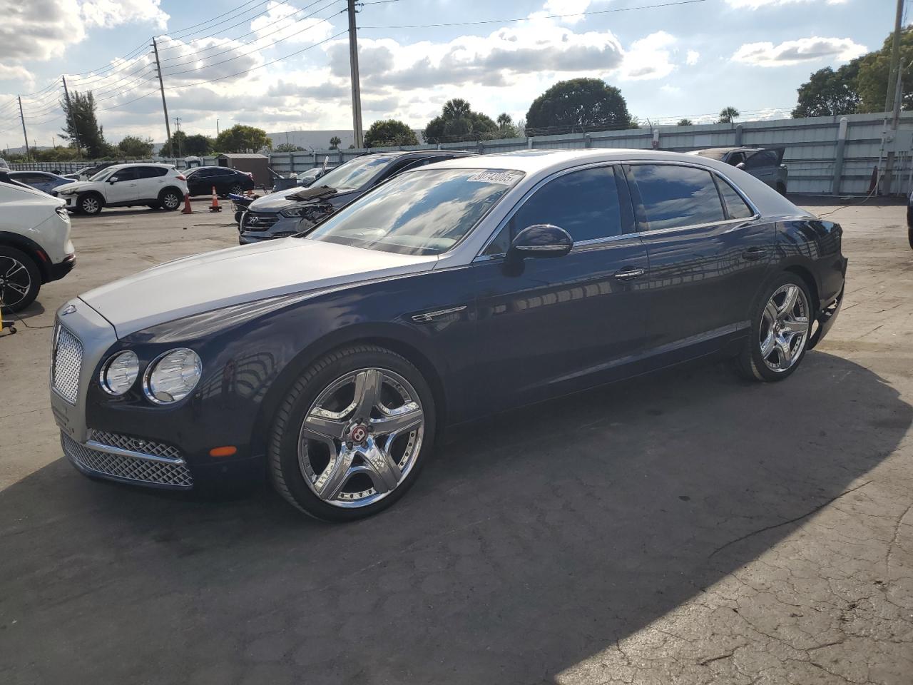 2015 Bentley Flying Spur Two Tone vin: SCBET9ZAXFC041890
