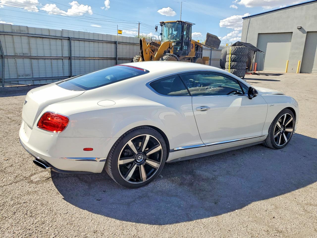 2015 Bentley Continental Gt White vin: SCBFJ7ZA1FC044479