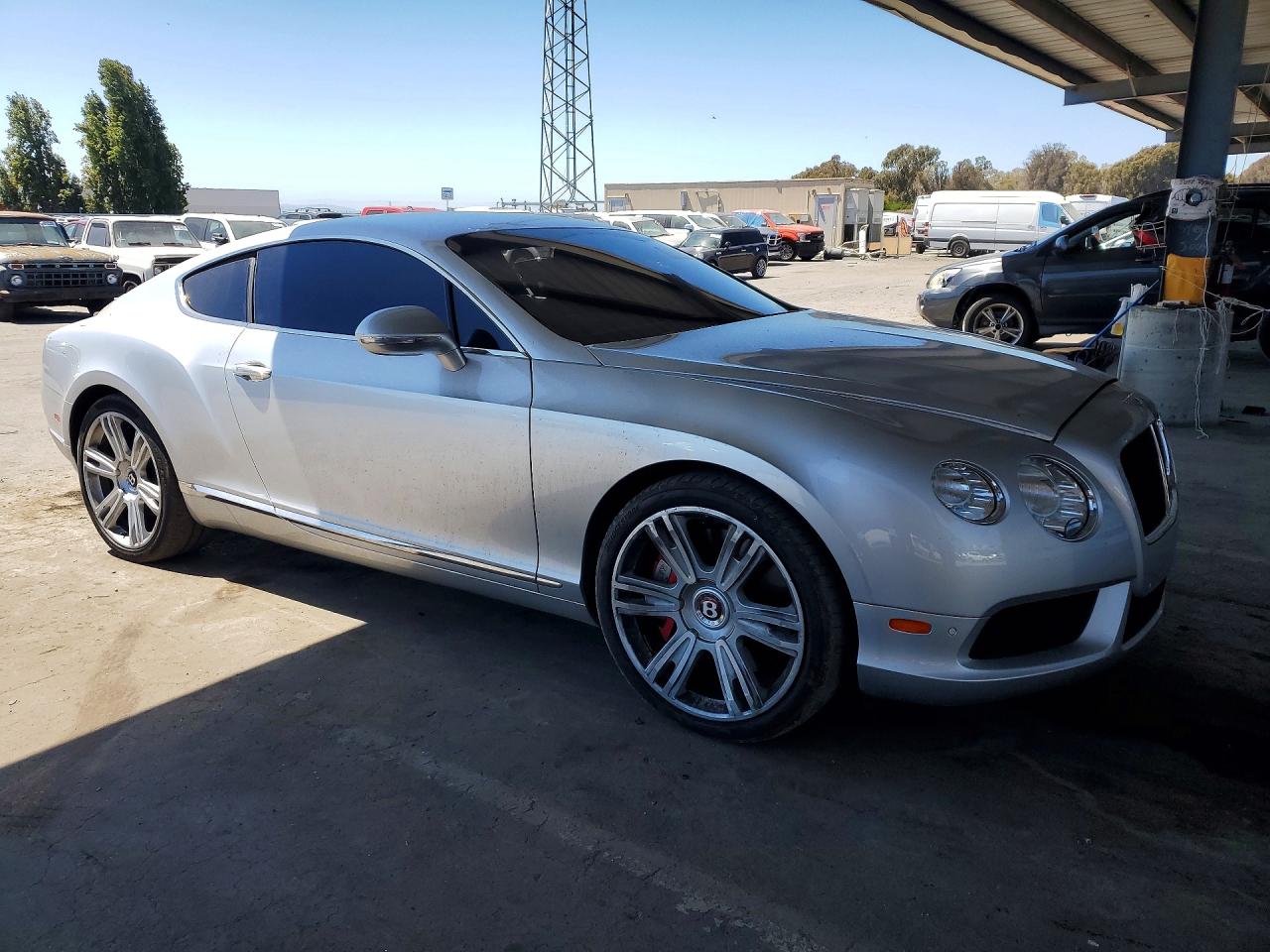 2013 Bentley Continental Gt V8 Серебряный vin: SCBFT7ZA9DC085367