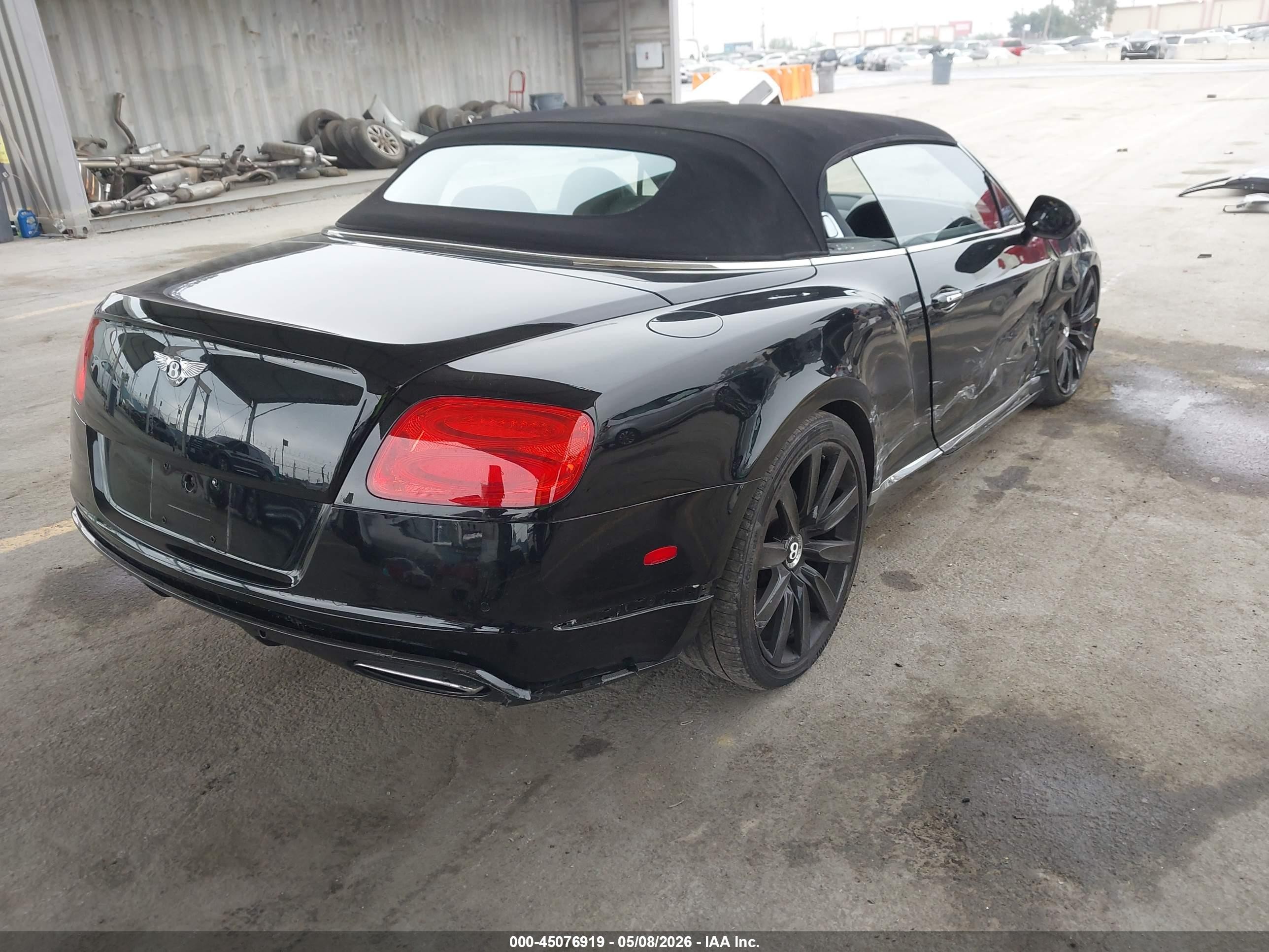 2013 Bentley Continental Gtc   Черный vin: SCBGR3ZAXDC080271