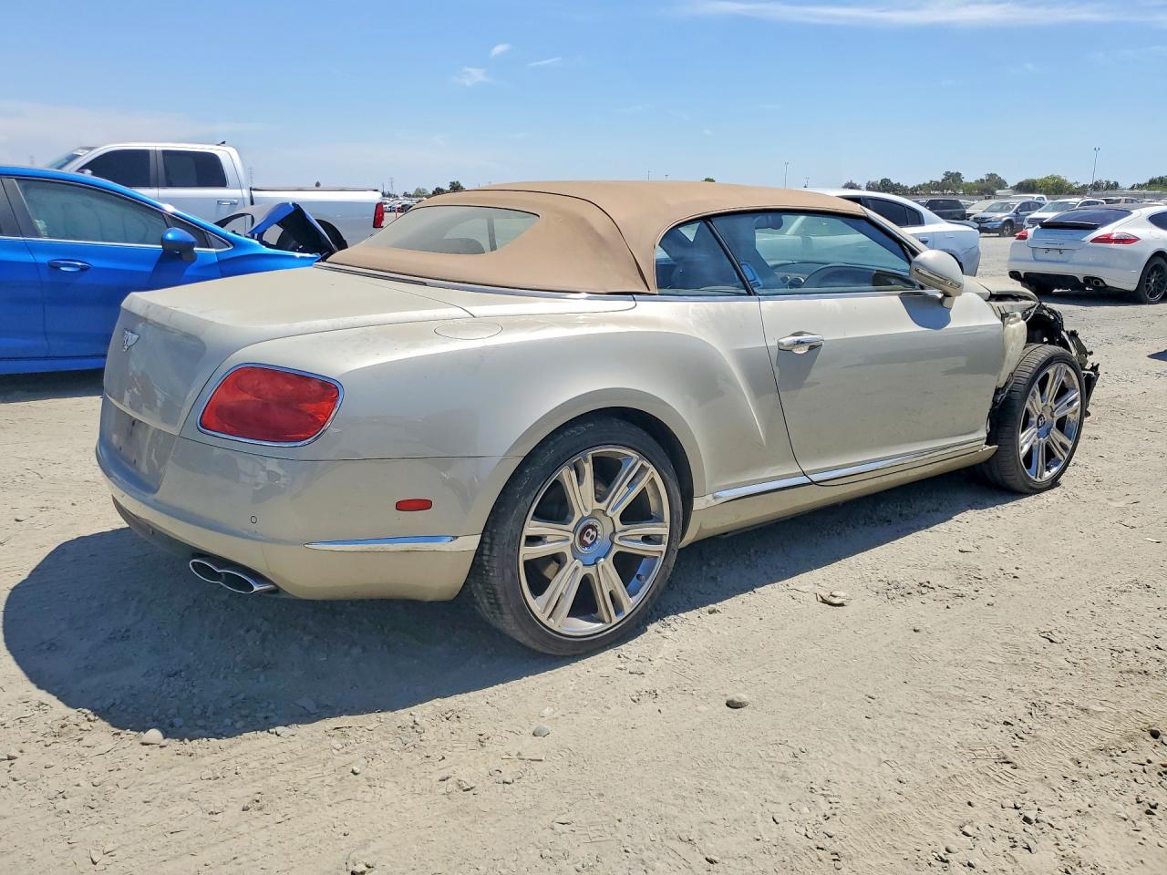 2013 Bentley Continental Gtc V8 Cream vin: SCBGT3ZA7DC084828