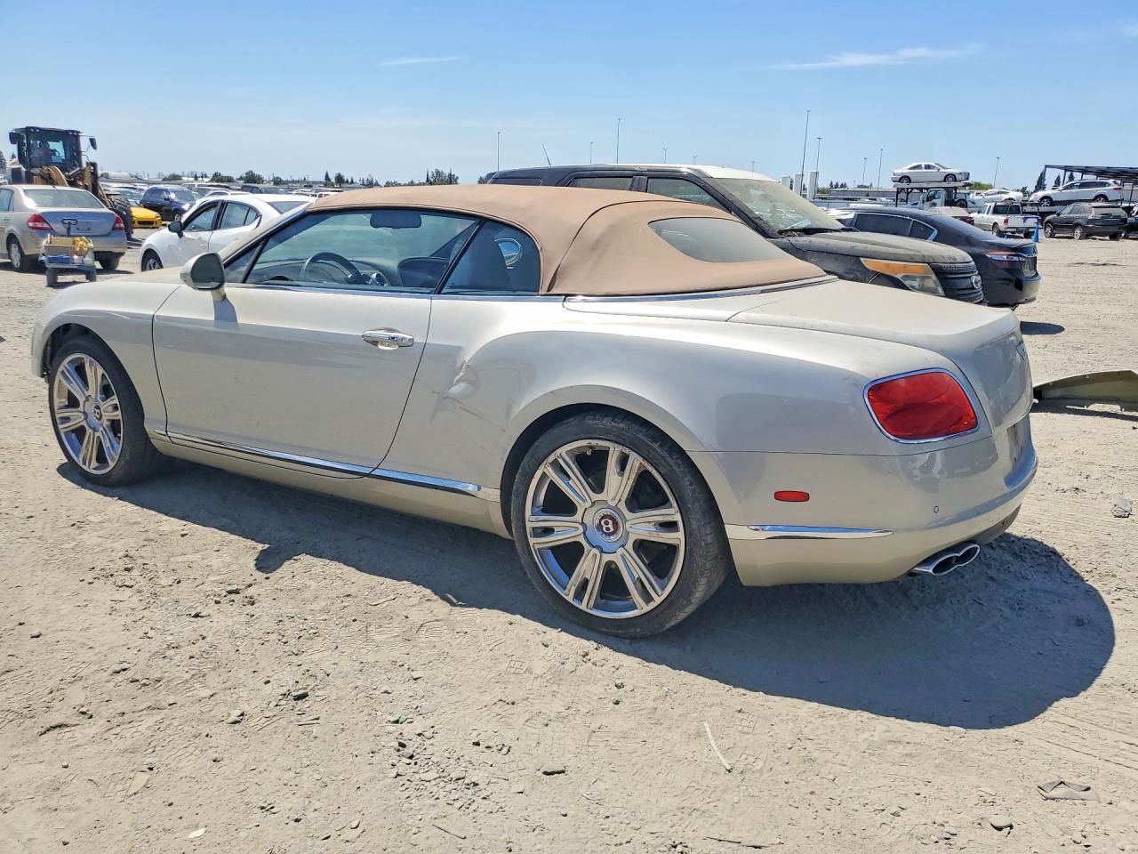 2013 Bentley Continental Gtc V8 Cream vin: SCBGT3ZA7DC084828
