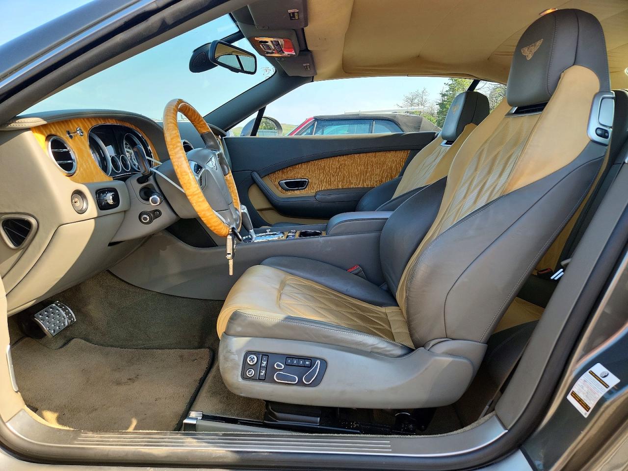 2013 Bentley Continental Gtc V8 Gray vin: SCBGT3ZA8DC083624