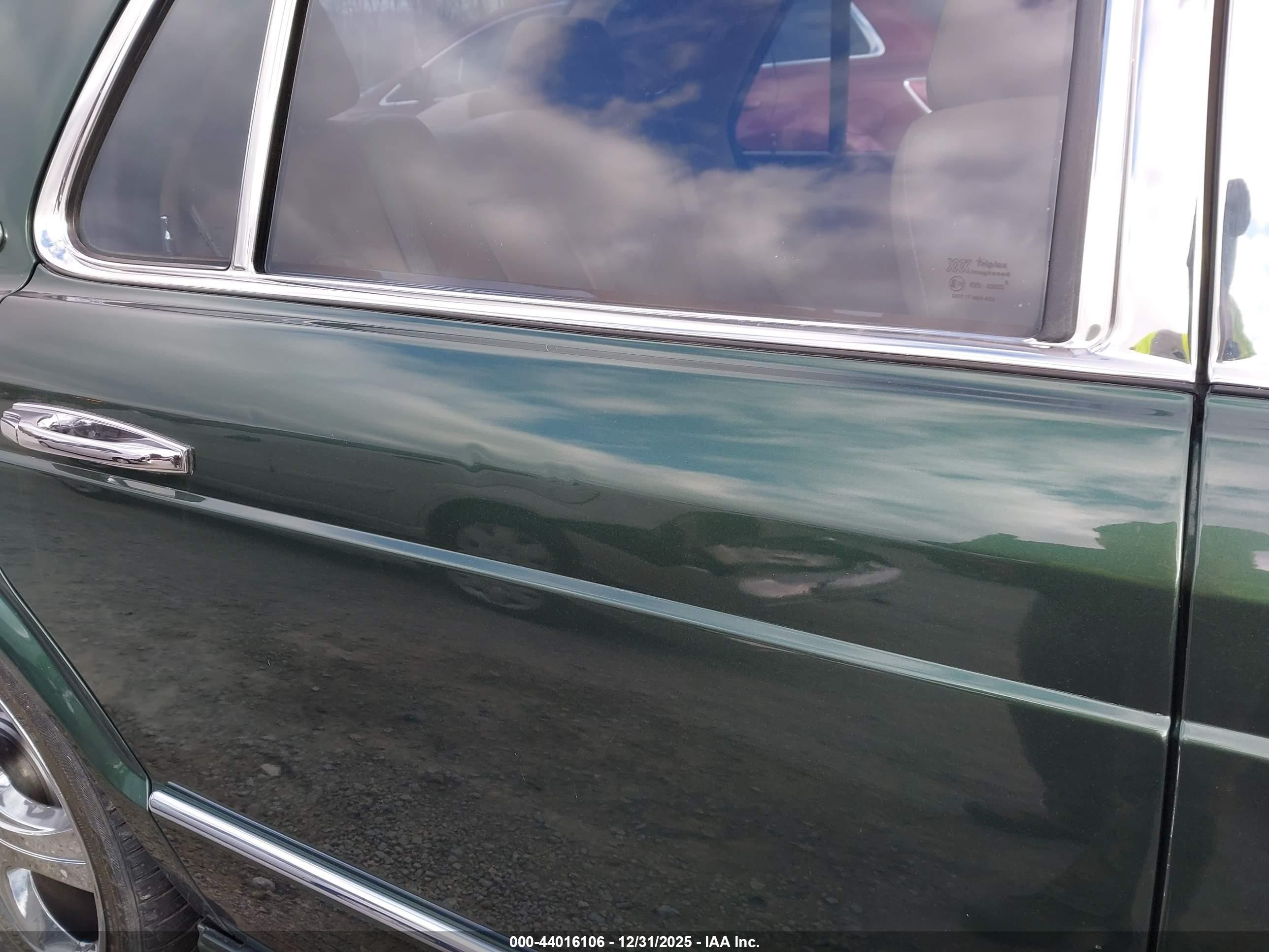 1999 Bentley Arnage   Зеленый vin: SCBLB51E2XCX02346