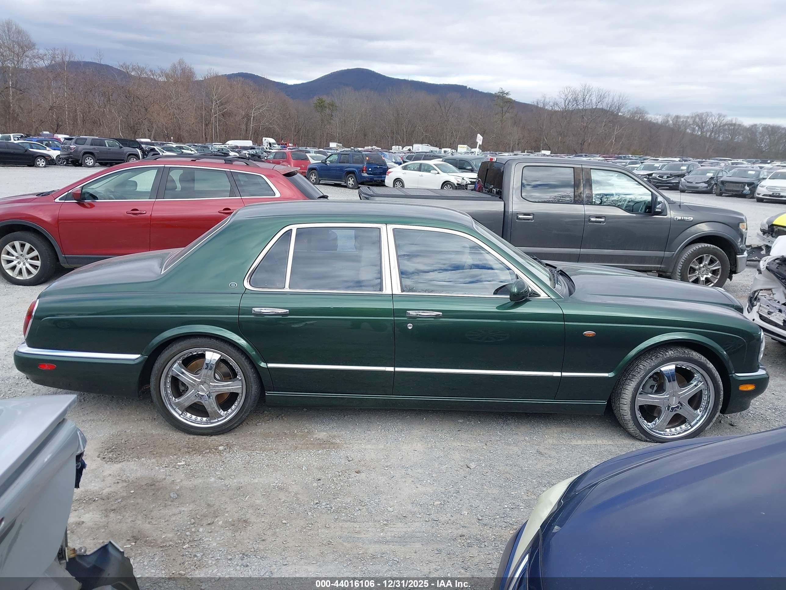 1999 Bentley Arnage   Зеленый vin: SCBLB51E2XCX02346