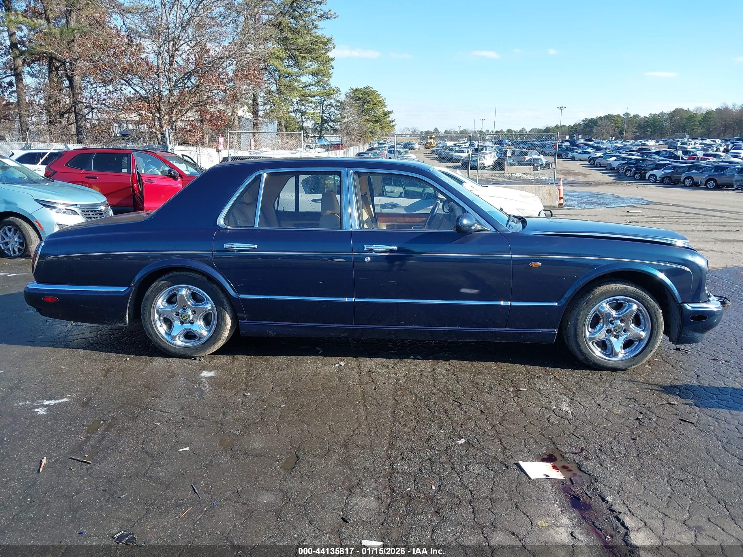 1999 Bentley Arnage Navy vin: SCBLB51E2XCX03013