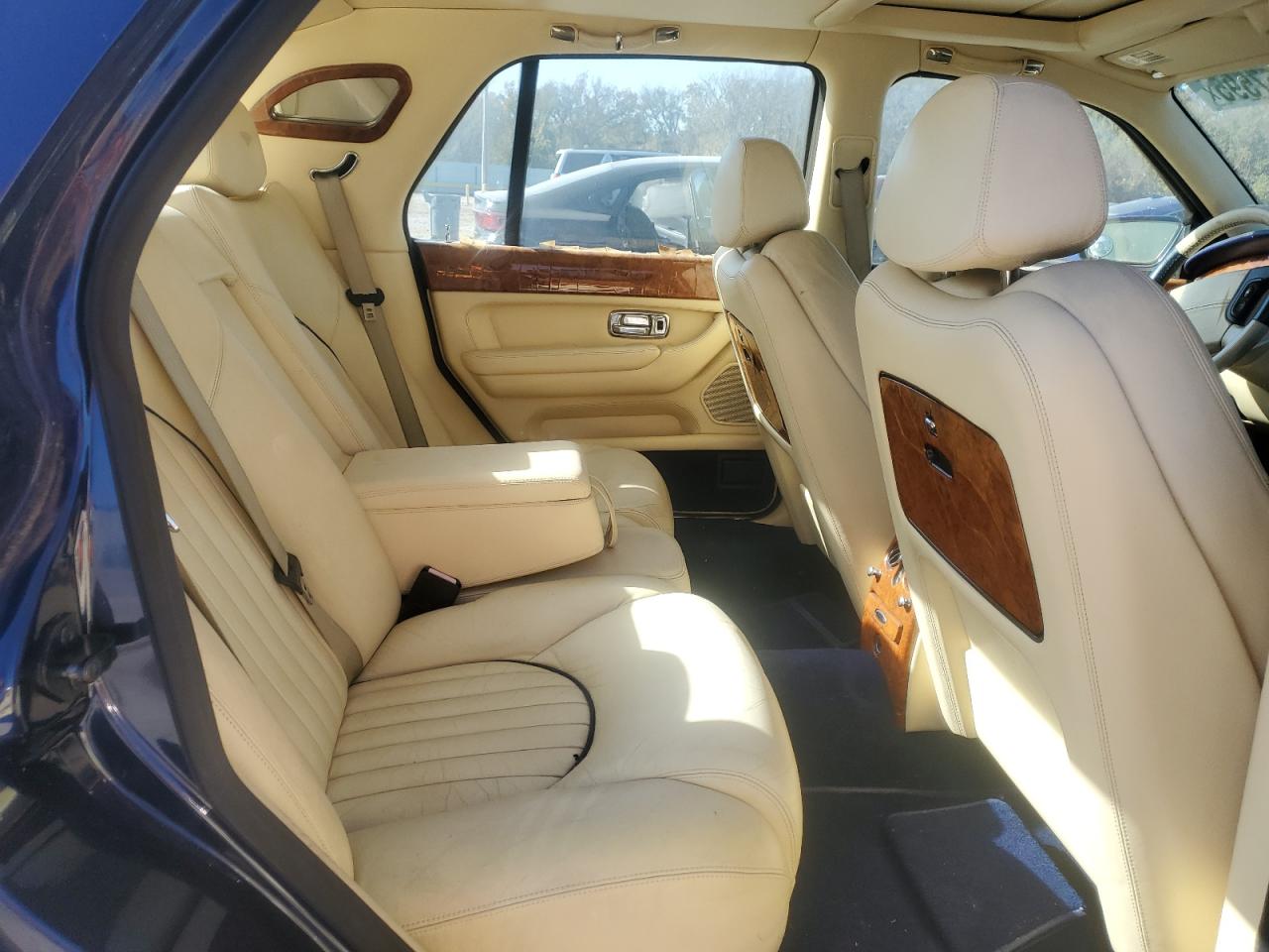 2001 Bentley Arnage Blue vin: SCBLC31E01CX05867