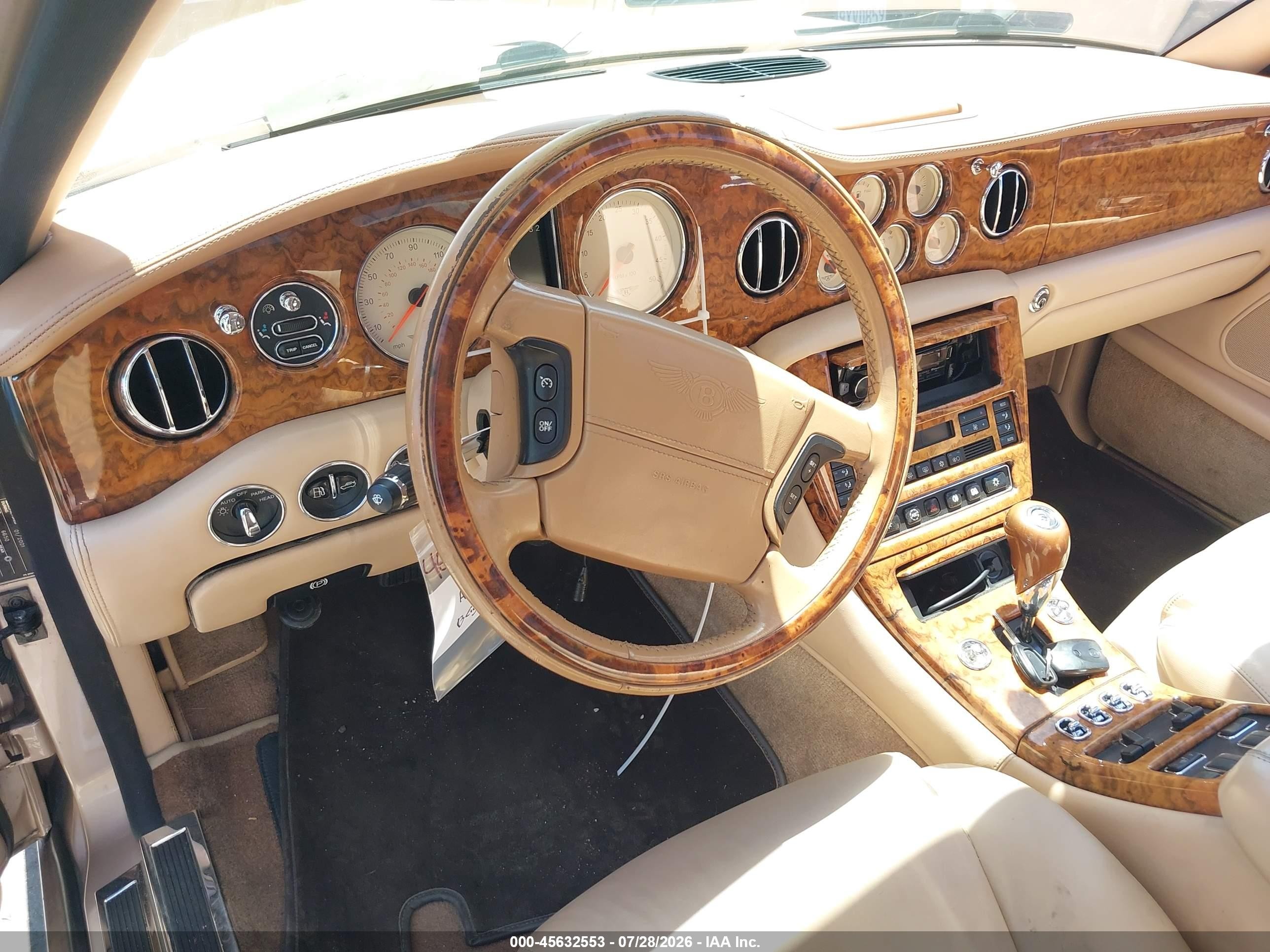 2001 Bentley Arnage   Beige vin: SCBLC31E11CX06011
