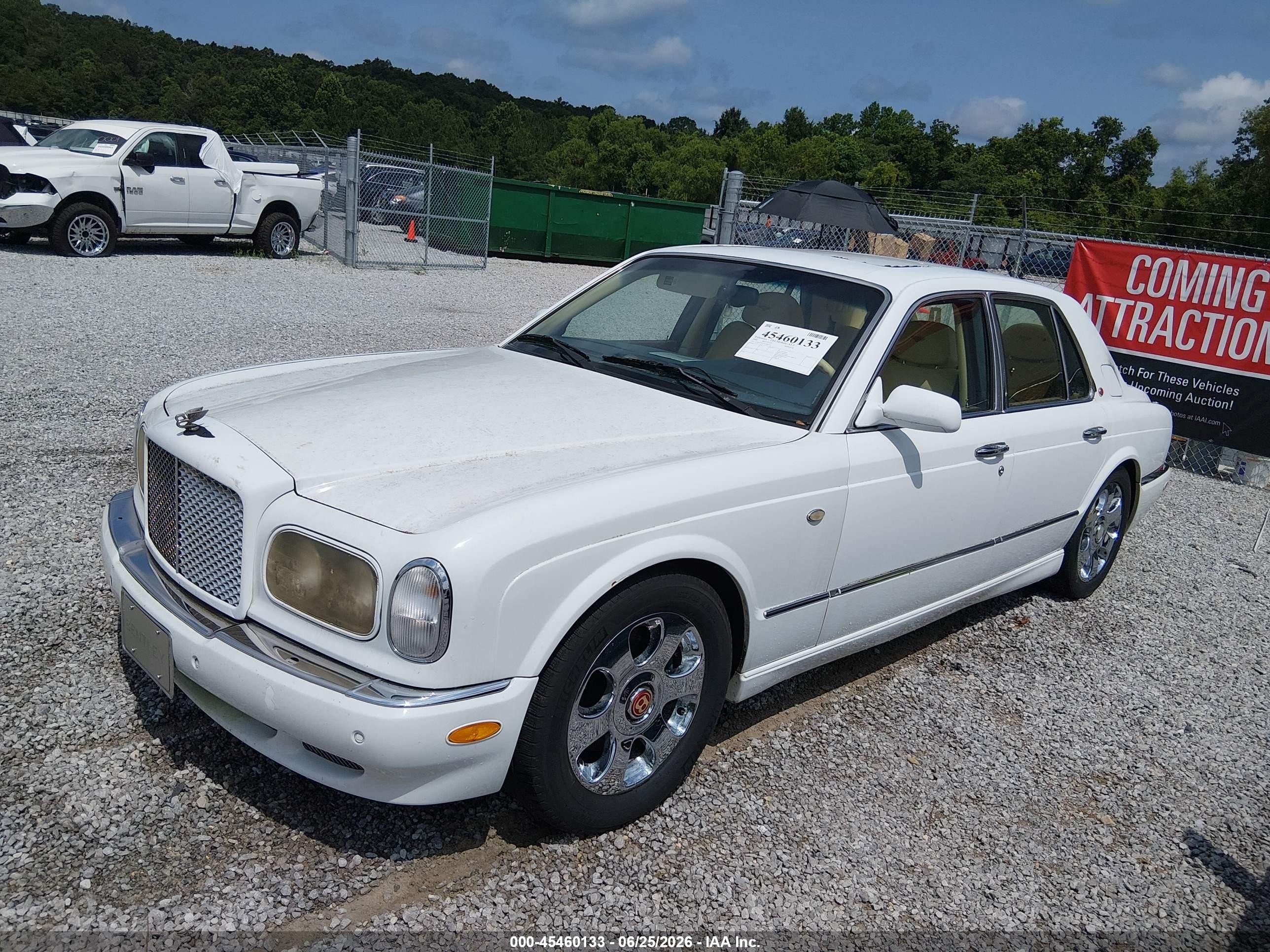 2000 Bentley Arnage   White vin: SCBLC31E2YCX05170