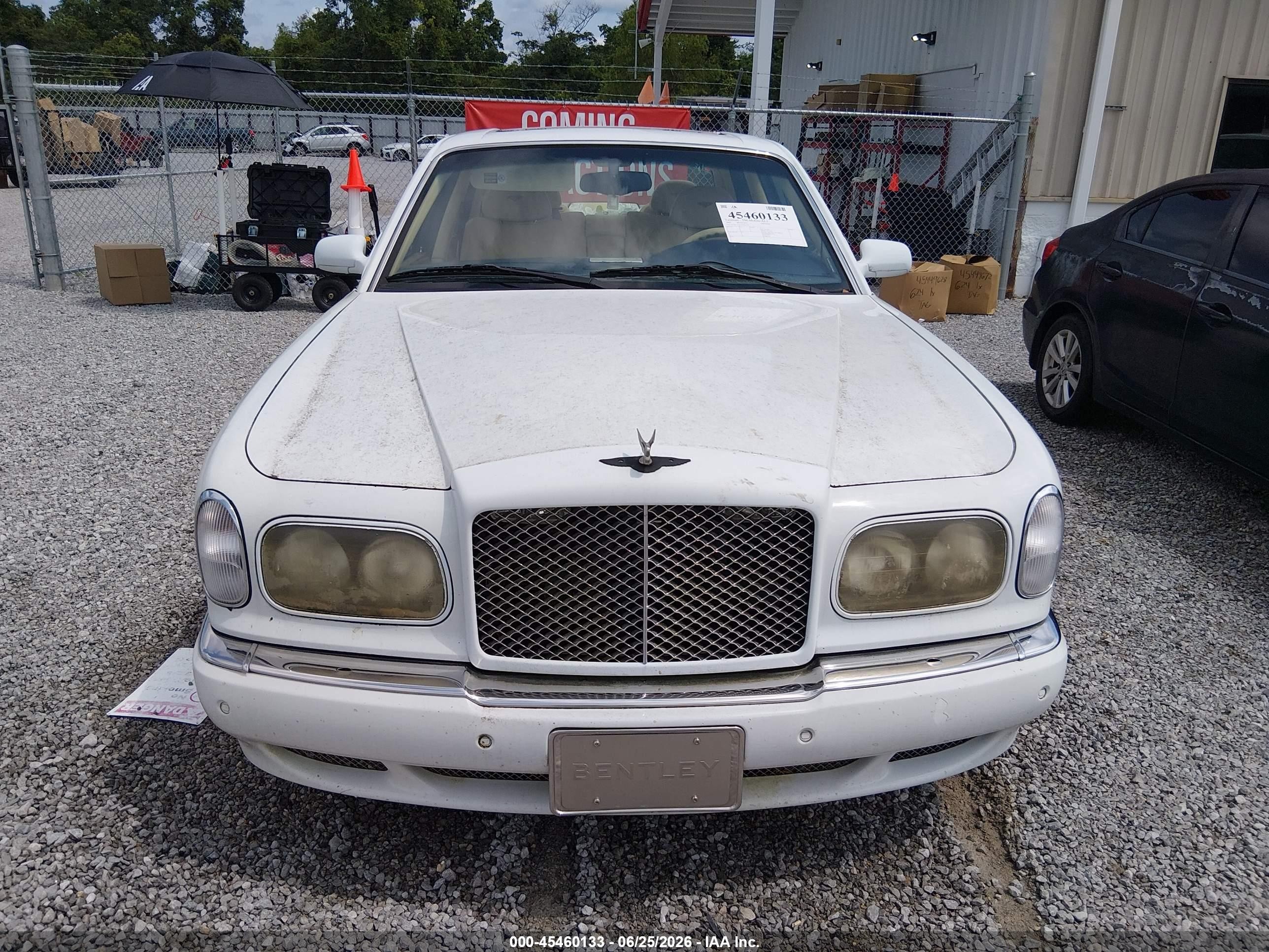 2000 Bentley Arnage   White vin: SCBLC31E2YCX05170