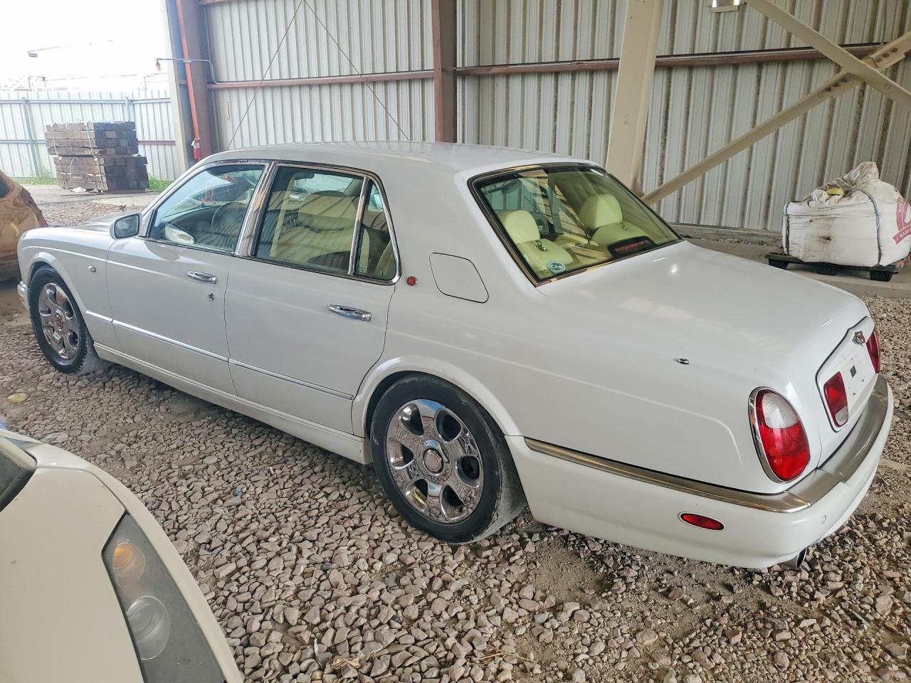 2000 Bentley Arnage White vin: SCBLC31E2YCX05170