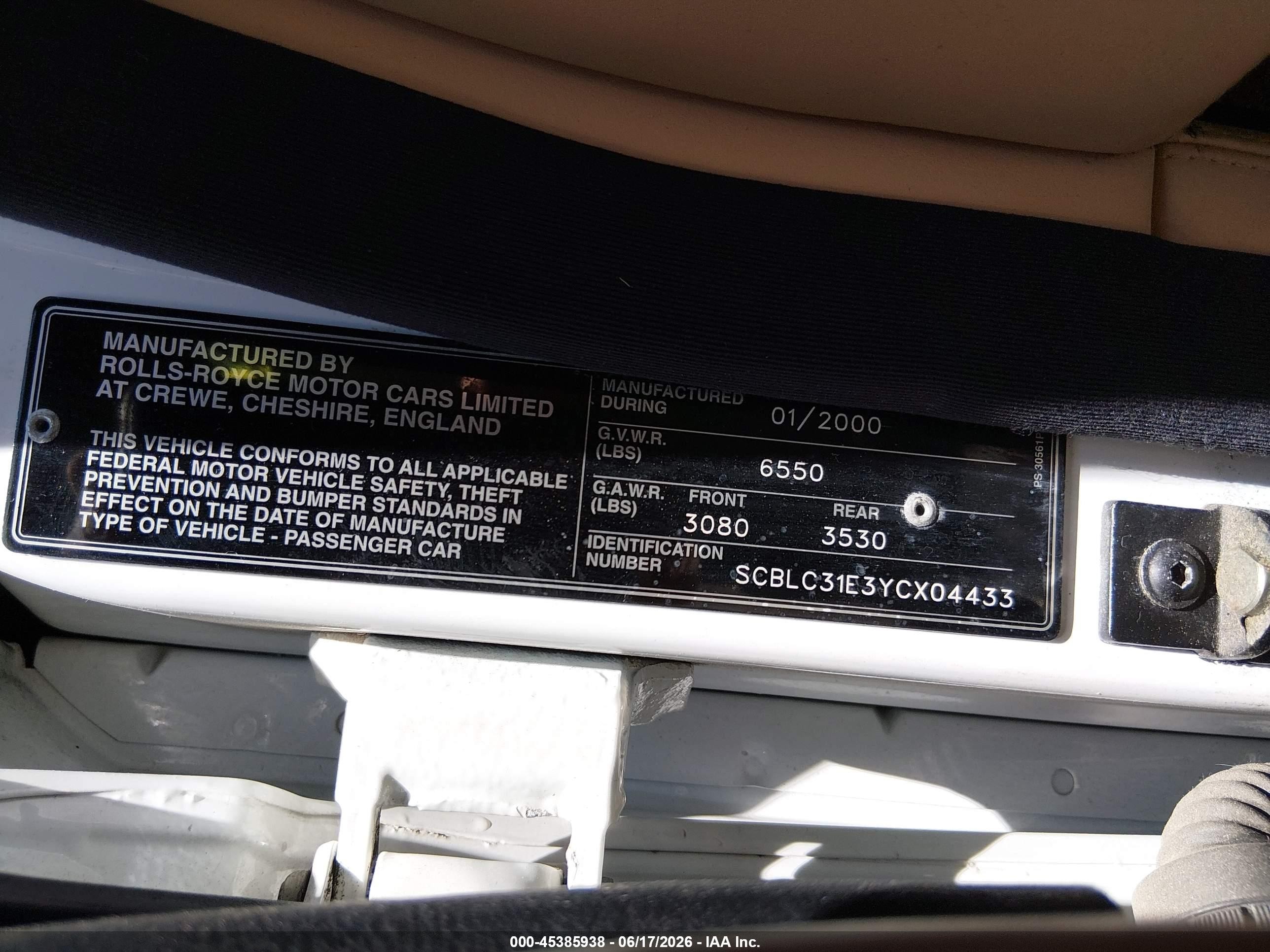 2000 Bentley Arnage   White vin: SCBLC31E3YCX04433